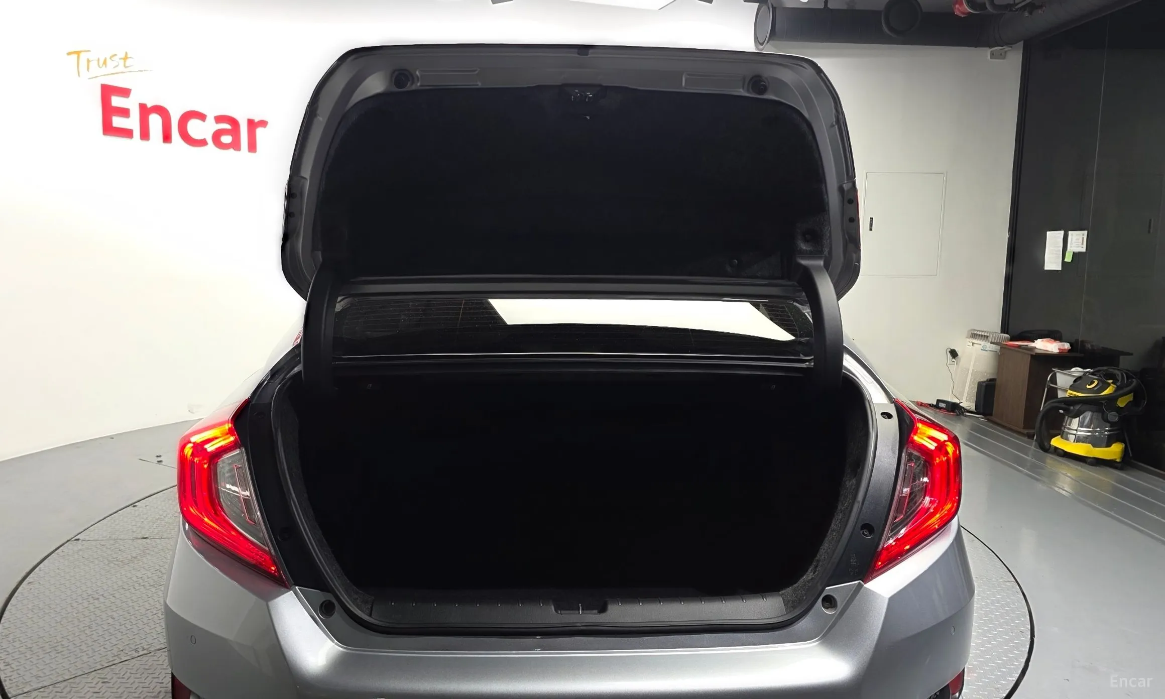 Honda Civic превью 19