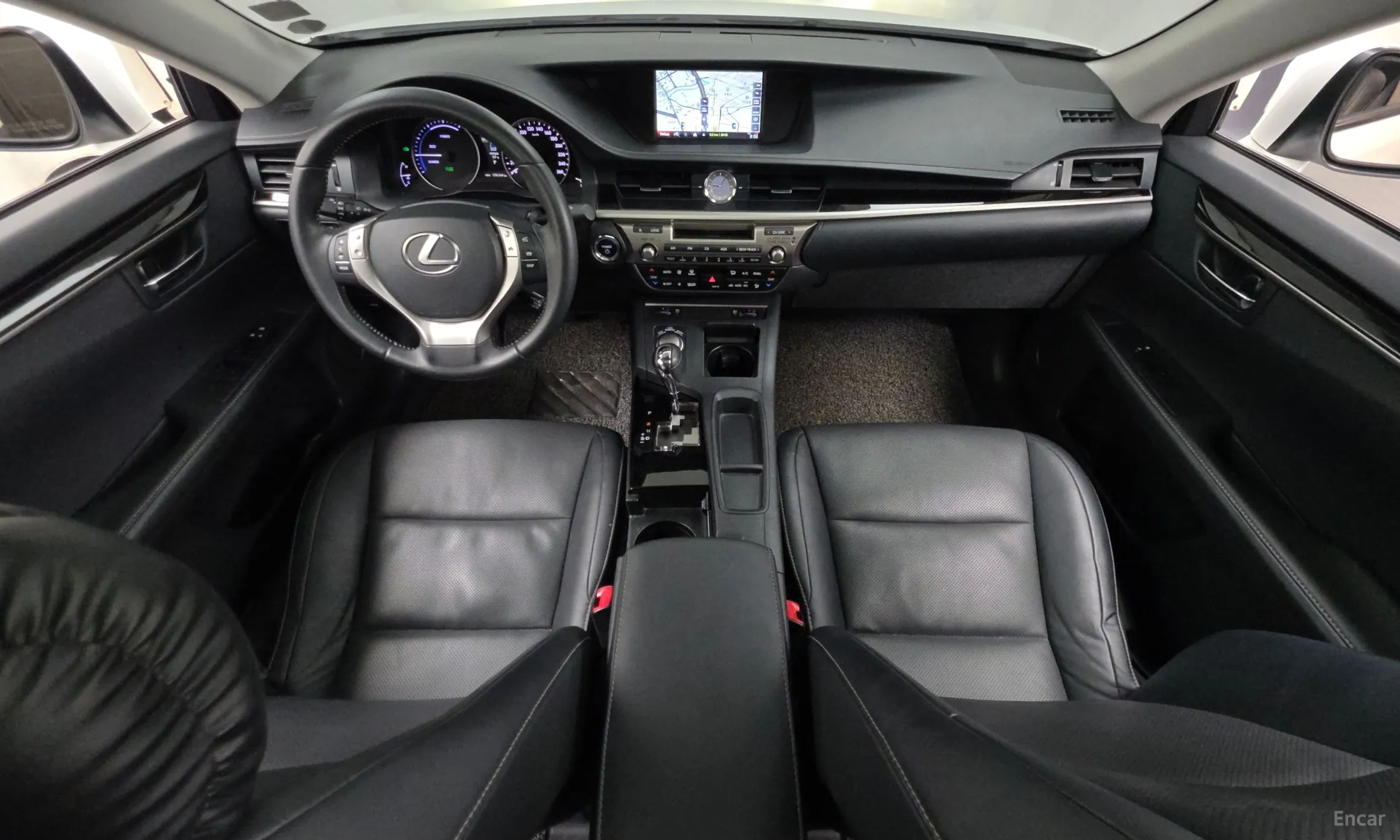 Lexus New ES300h превью 7