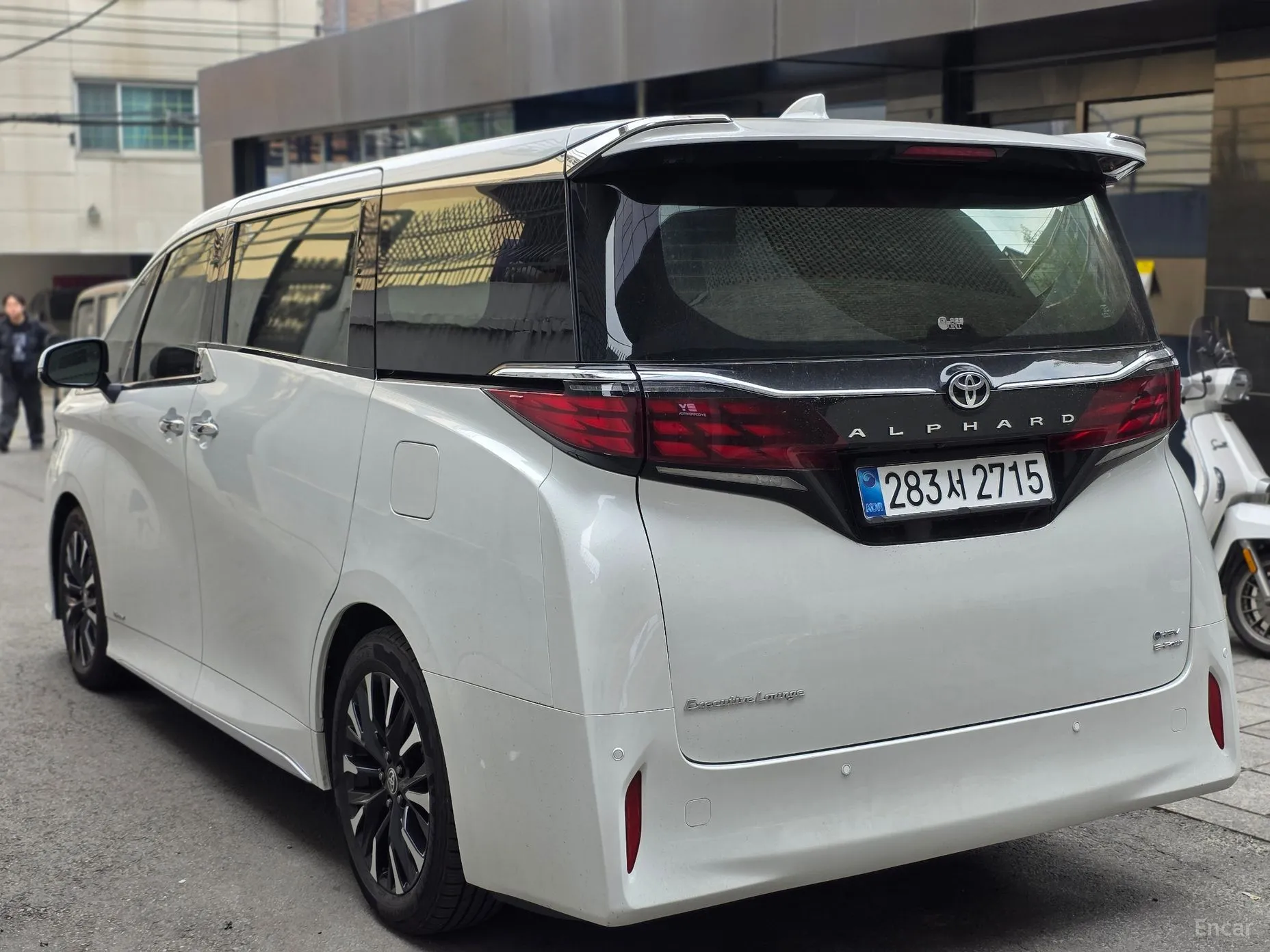 Toyota Alphard 4th Generation превью 4