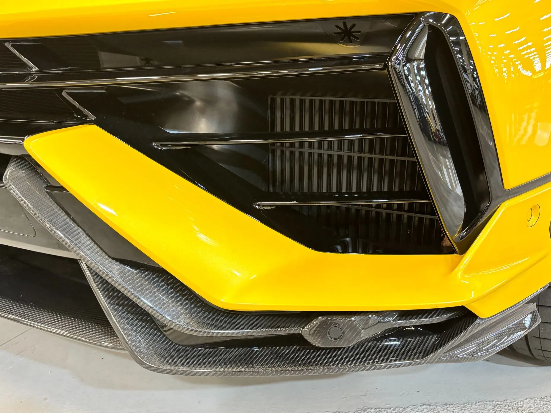 Lamborghini Urus превью 16