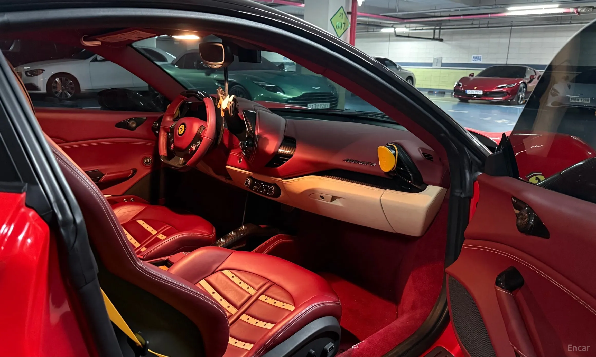 Ferrari 488 GTB превью 11