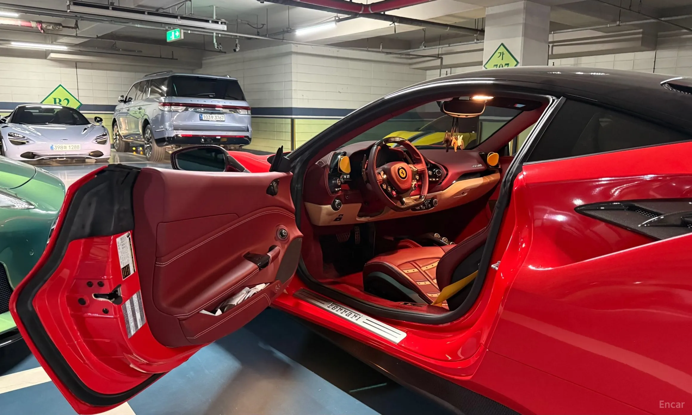 Ferrari 488 GTB превью 13