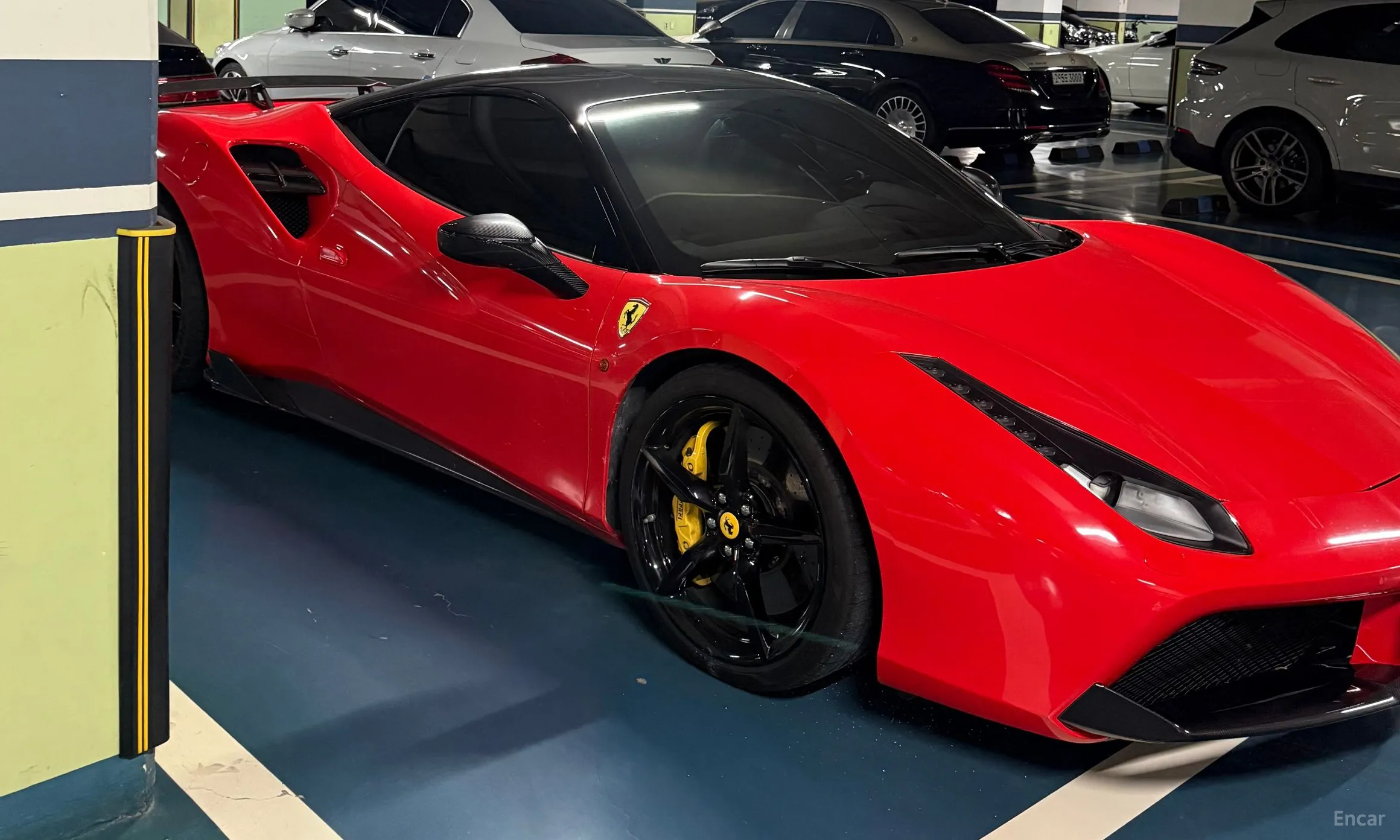 Ferrari 488 GTB превью 6