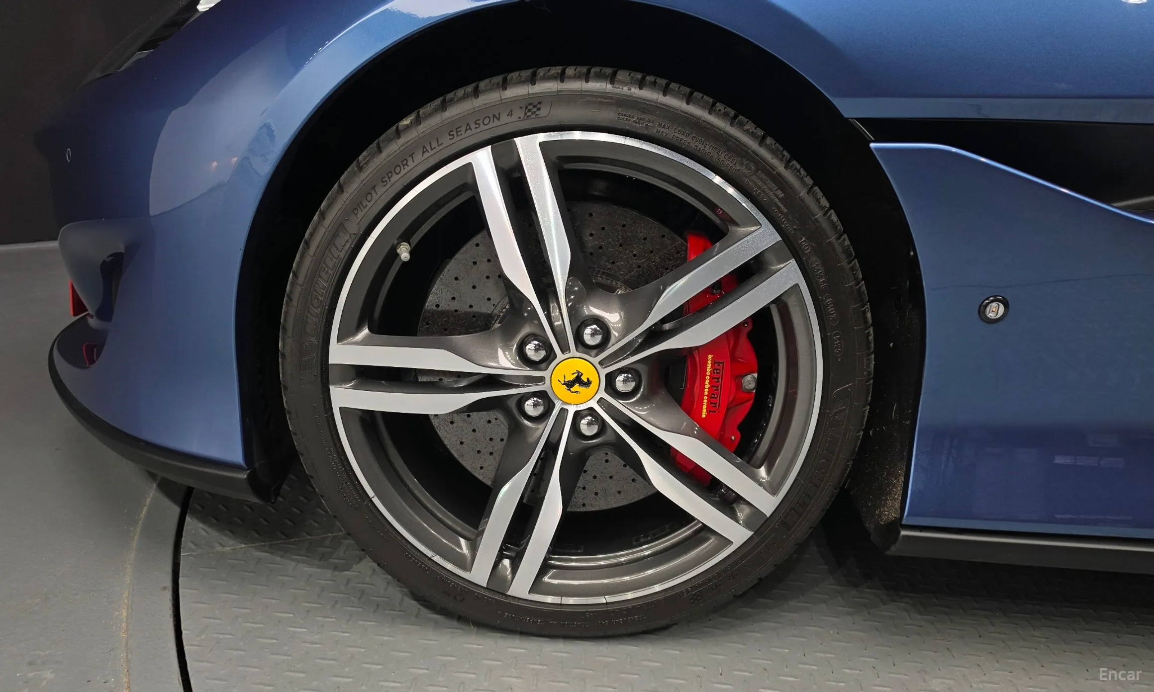 Ferrari Portofino превью 5