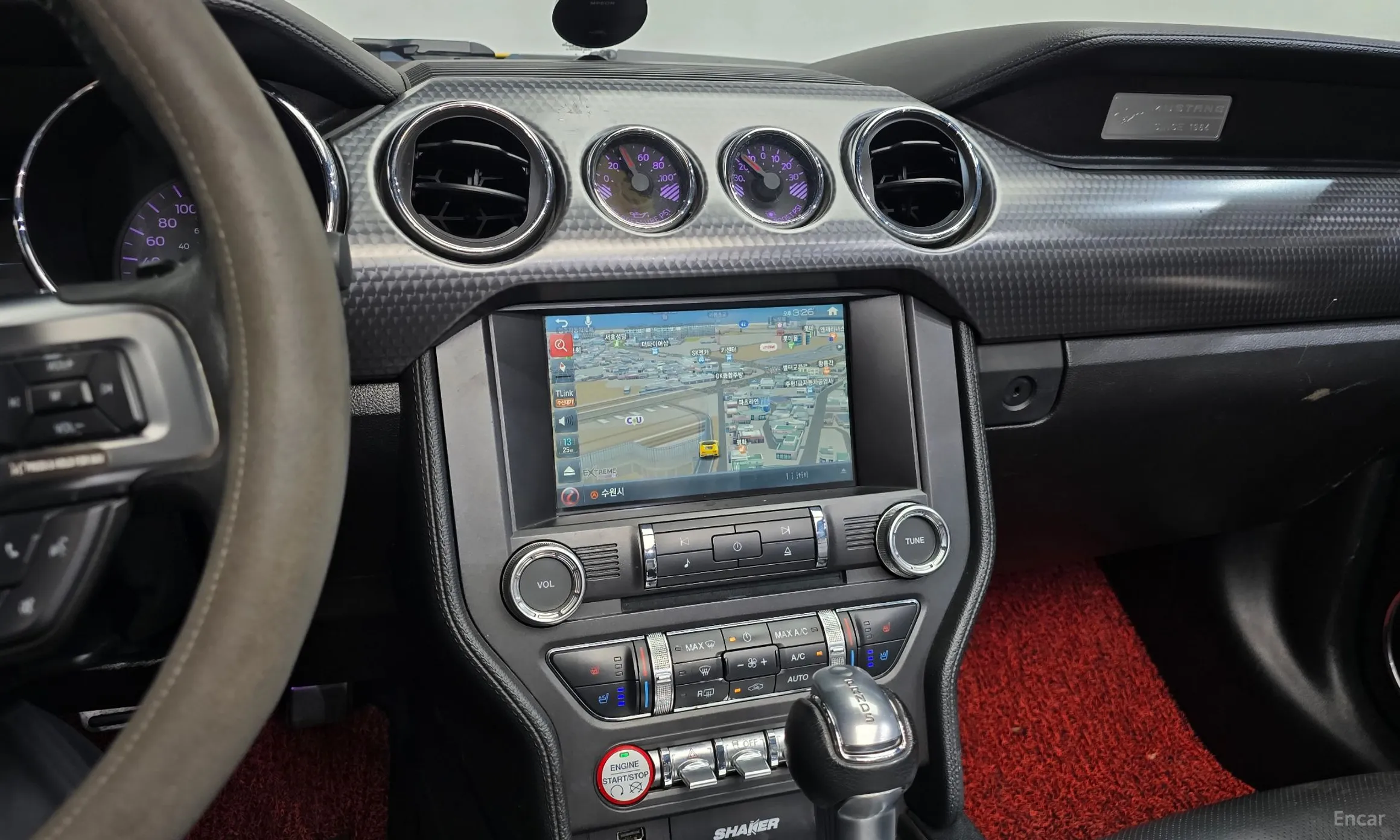 Ford Mustang превью 12