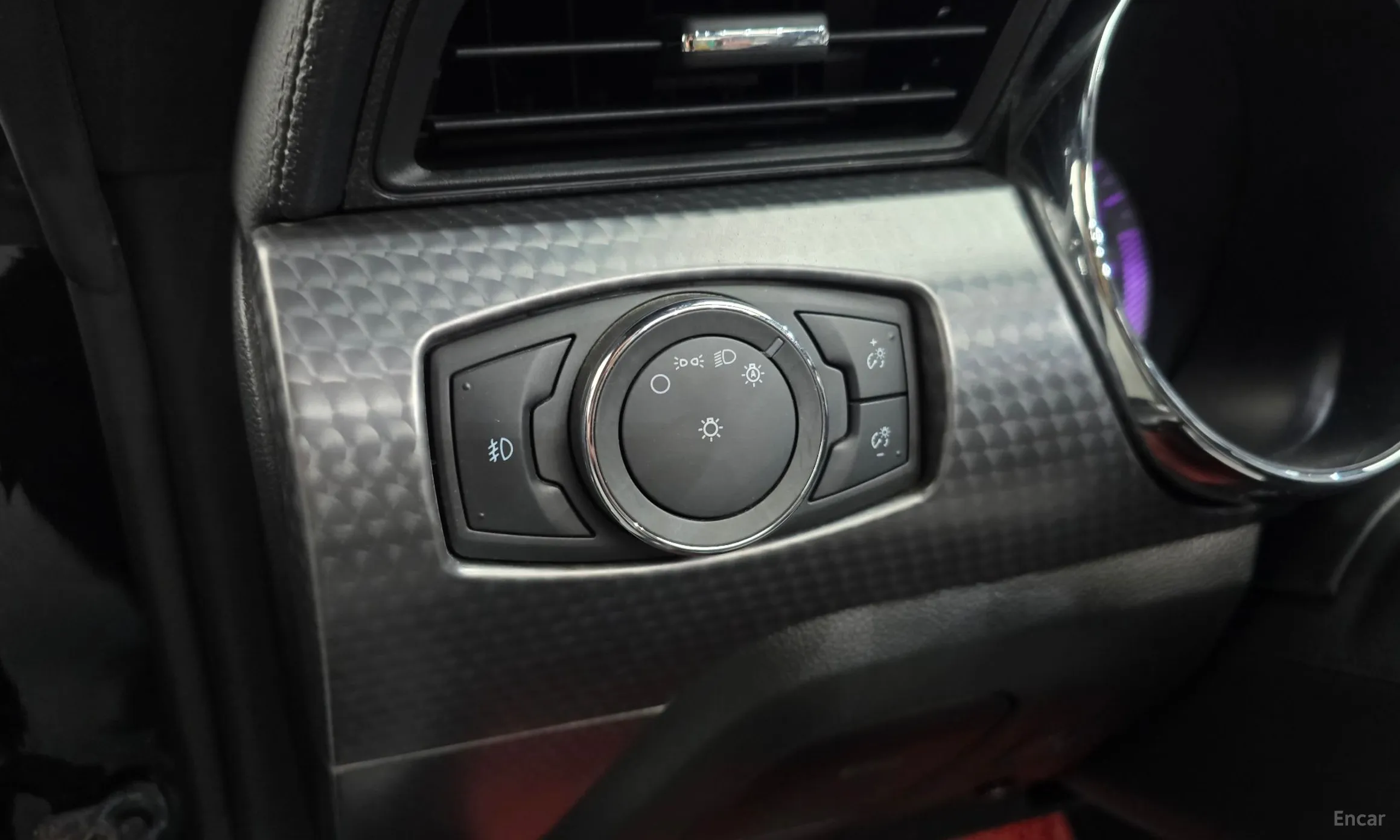 Ford Mustang превью 18