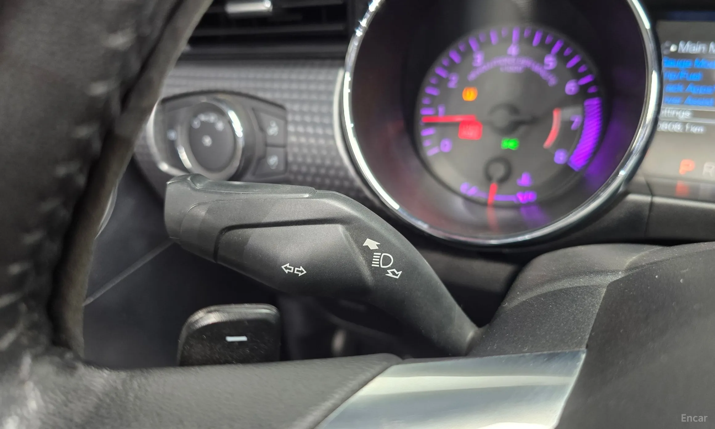 Ford Mustang превью 20