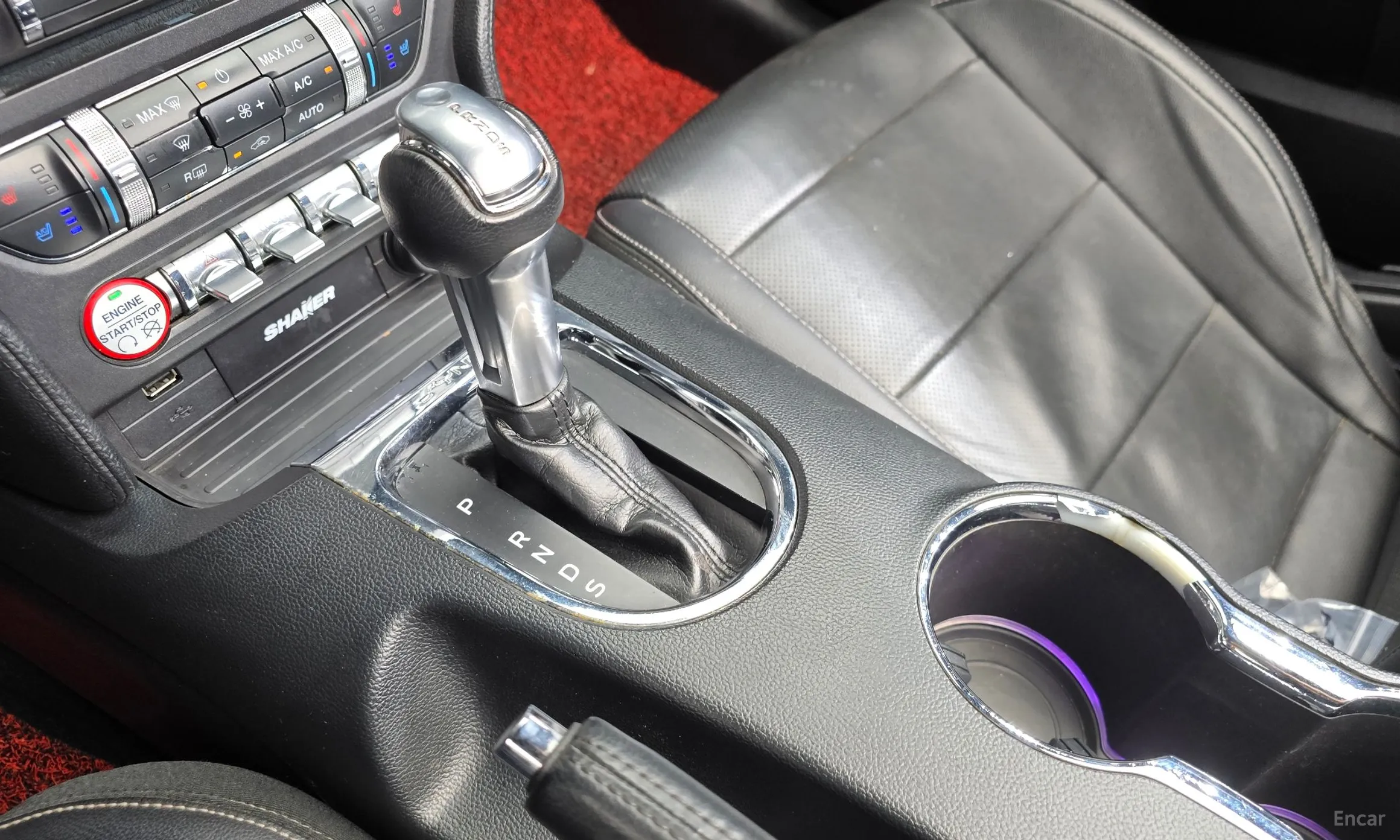 Ford Mustang превью 9