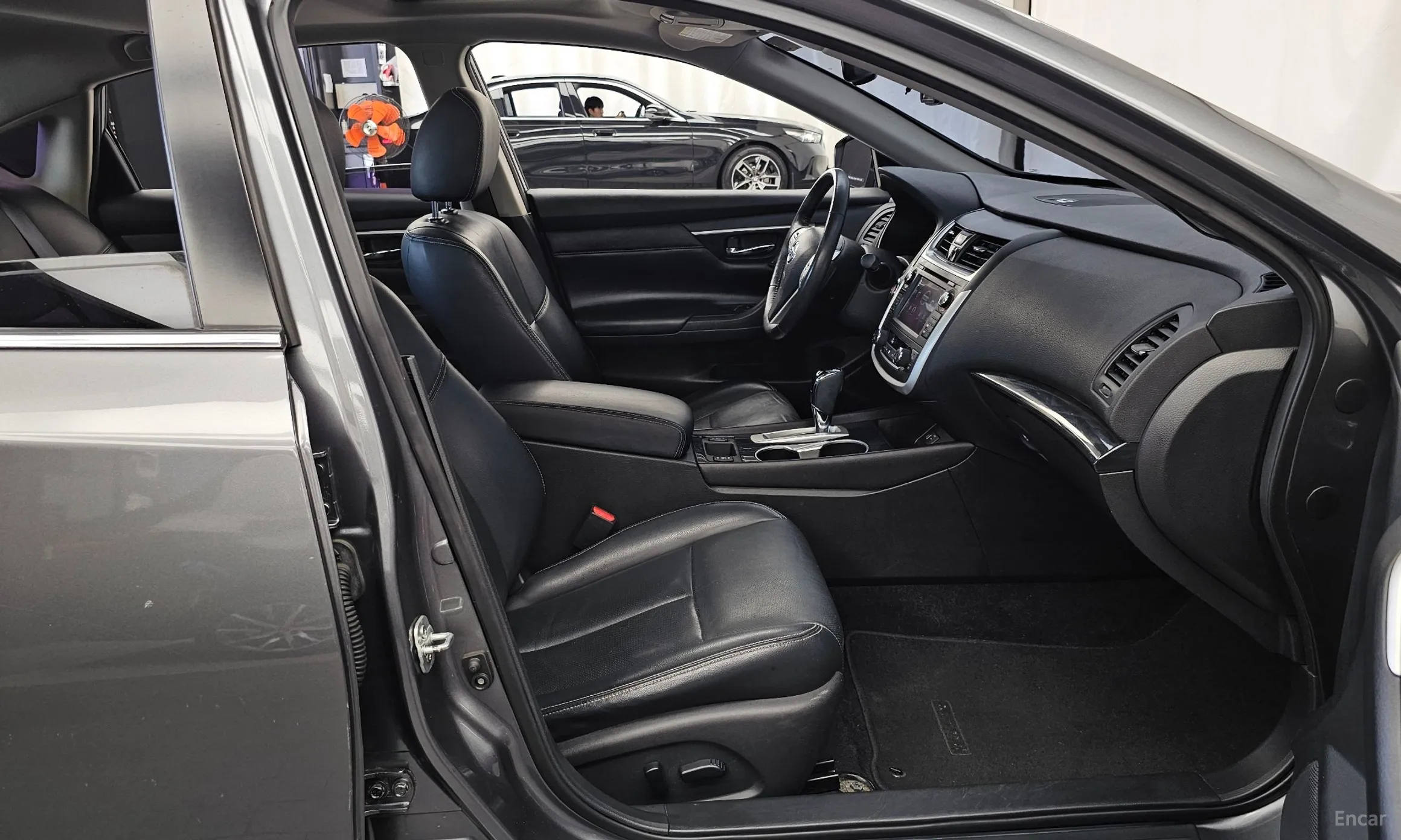 Nissan Altima превью 11