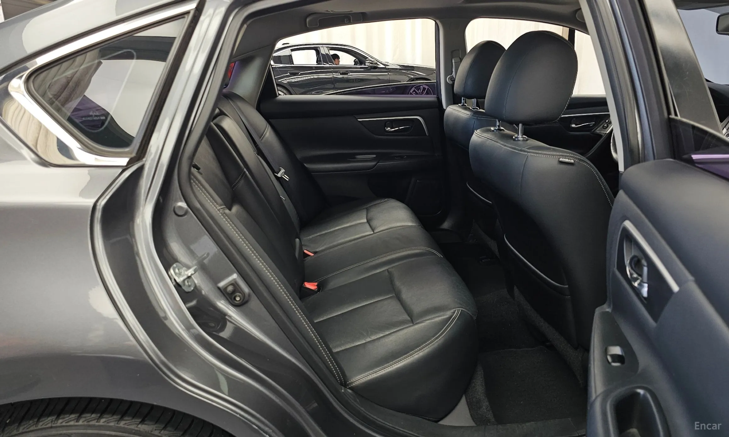 Nissan Altima превью 12