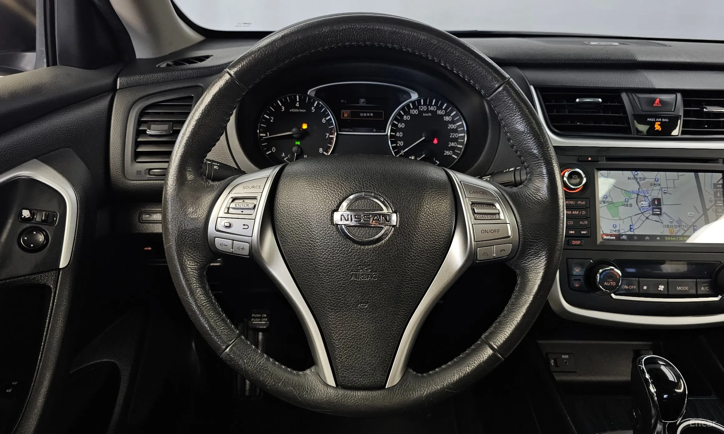 Nissan Altima превью 13