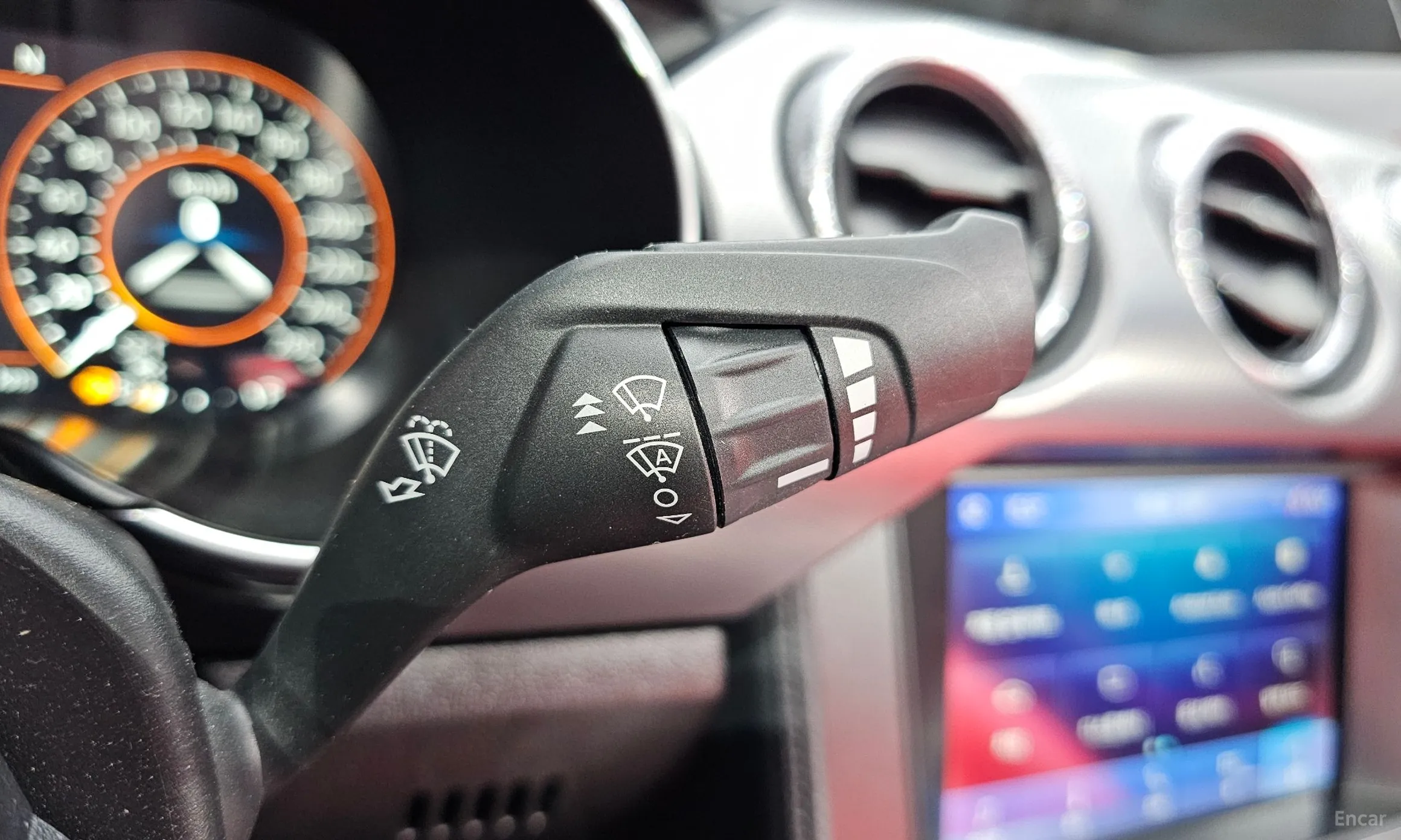 Ford Mustang превью 15