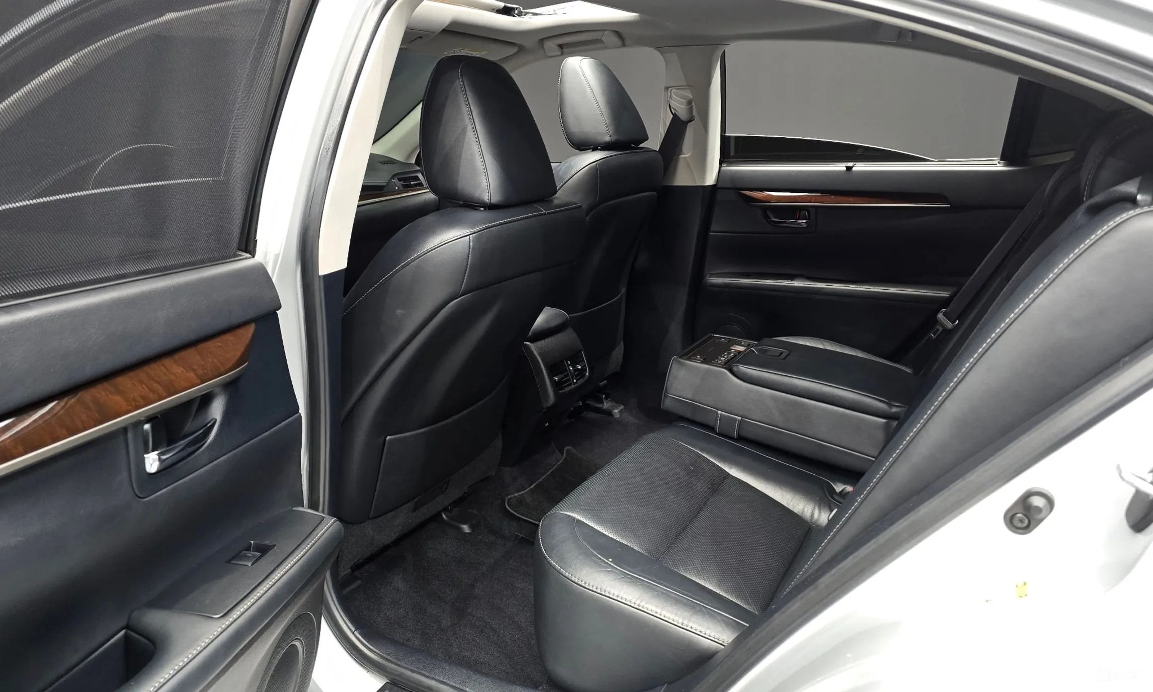 Lexus New ES300h превью 11