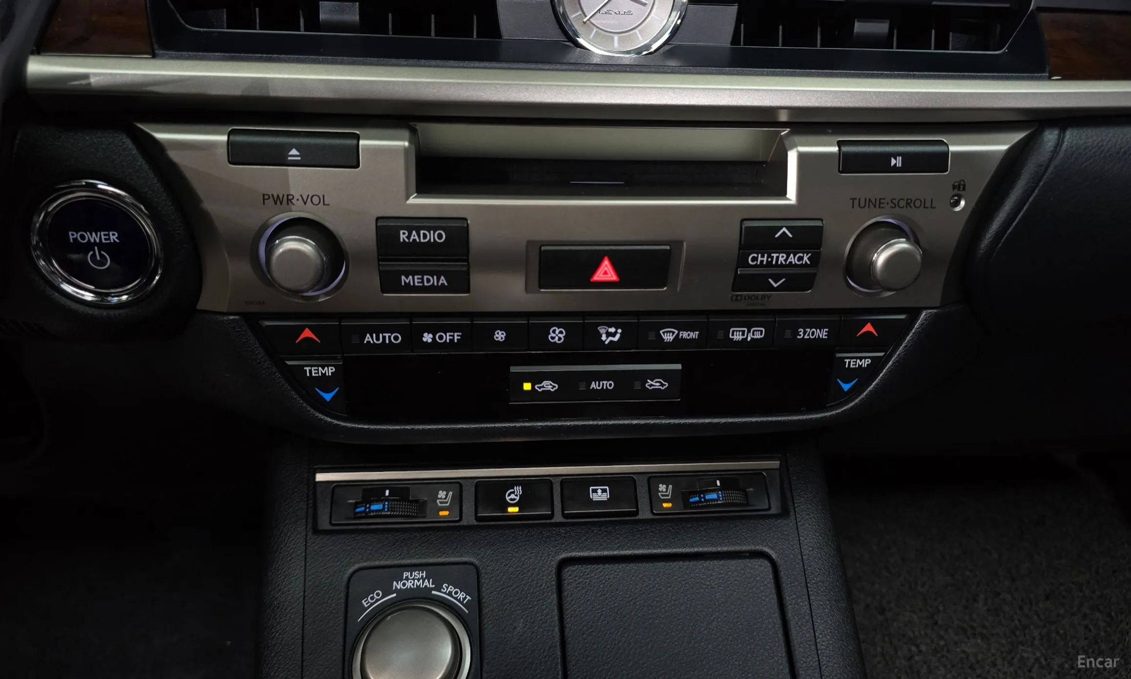 Lexus New ES300h превью 19
