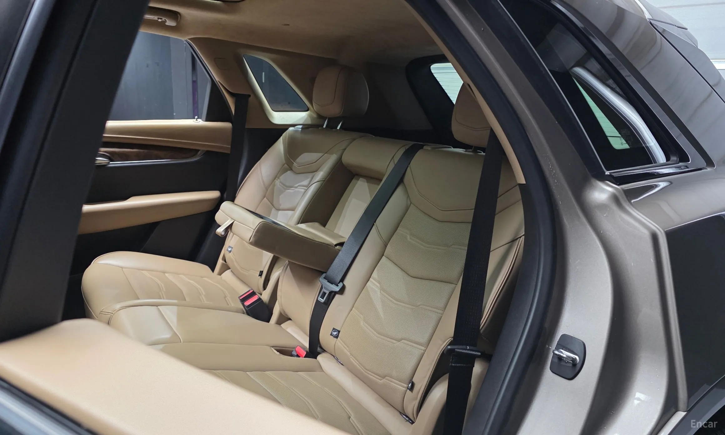 Cadillac XT5 превью 12