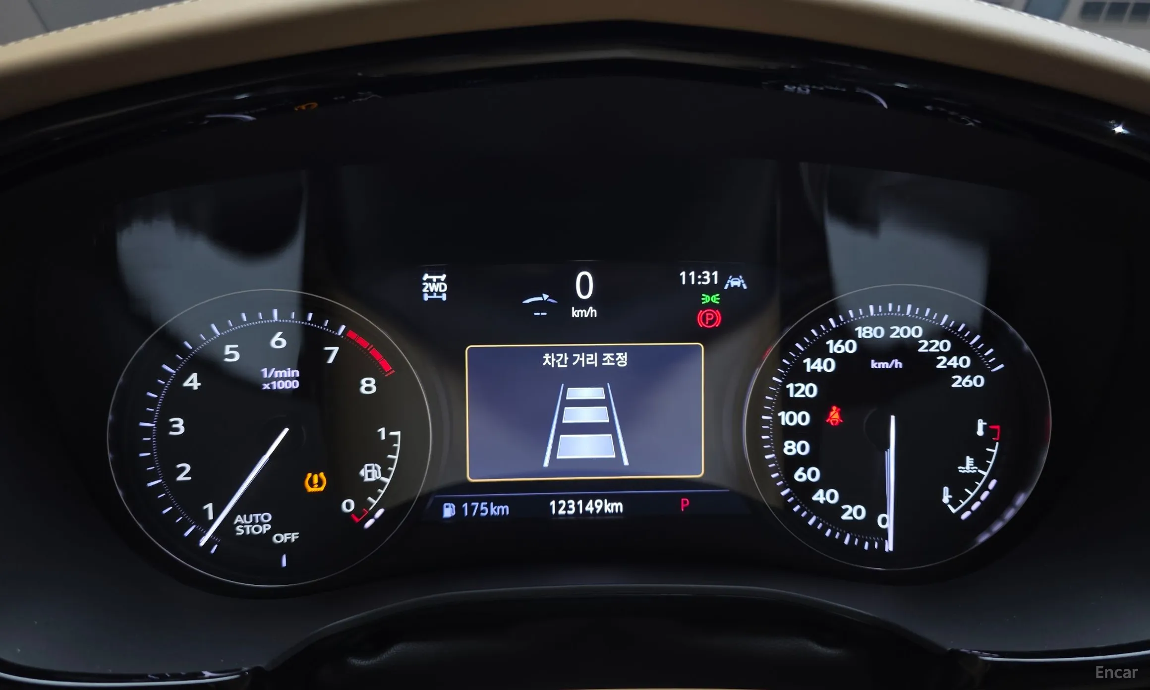 Cadillac XT5 превью 8
