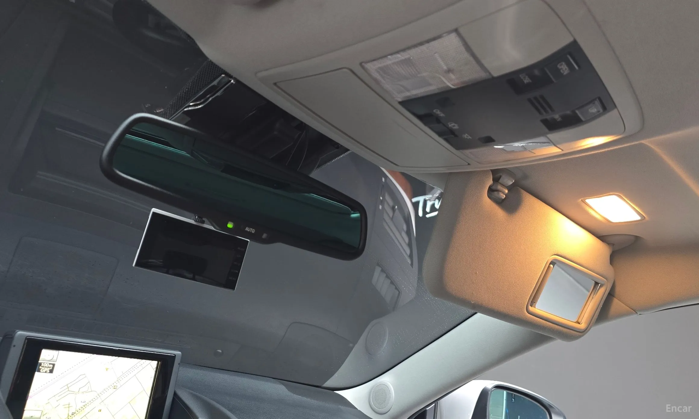 Lexus CT200h превью 19
