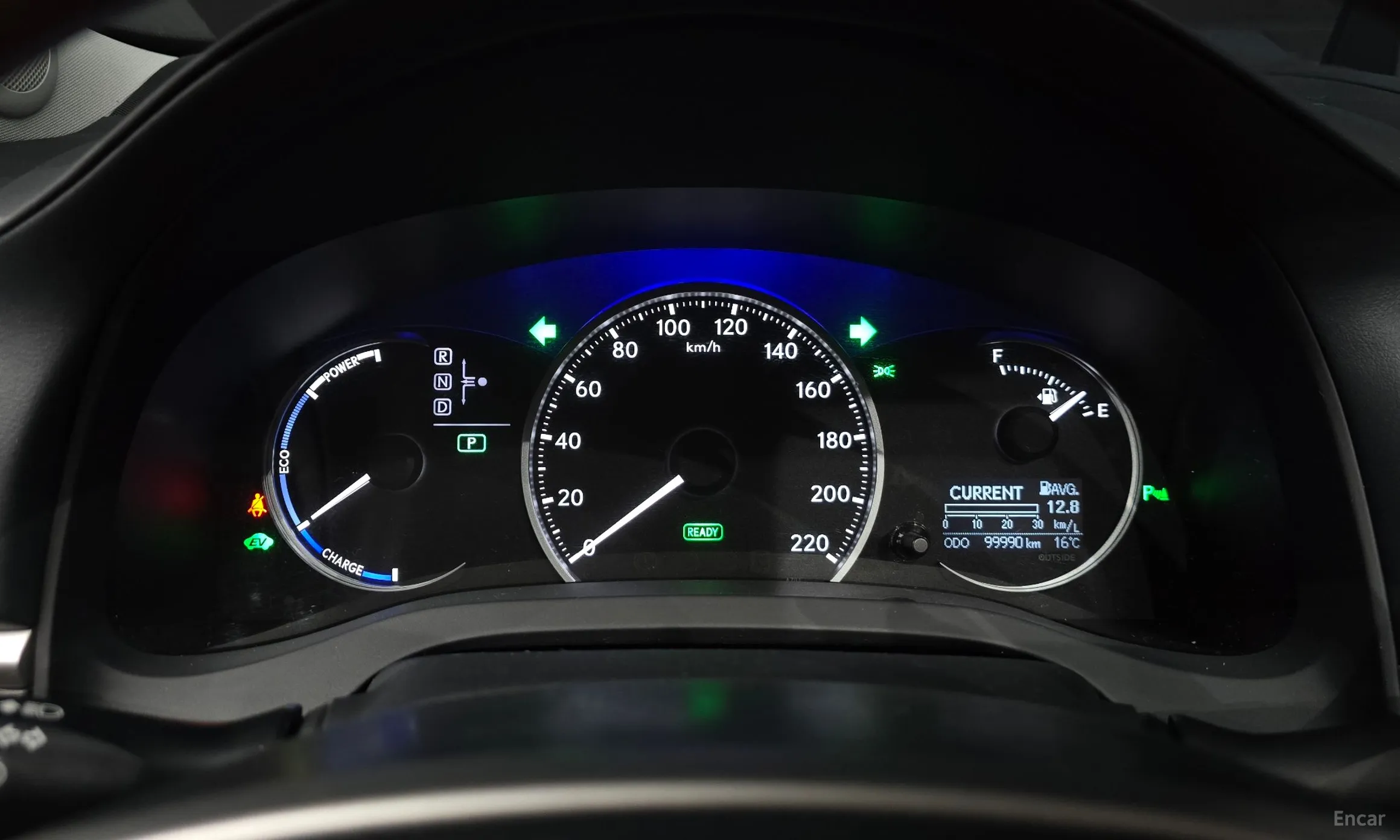 Lexus CT200h превью 8