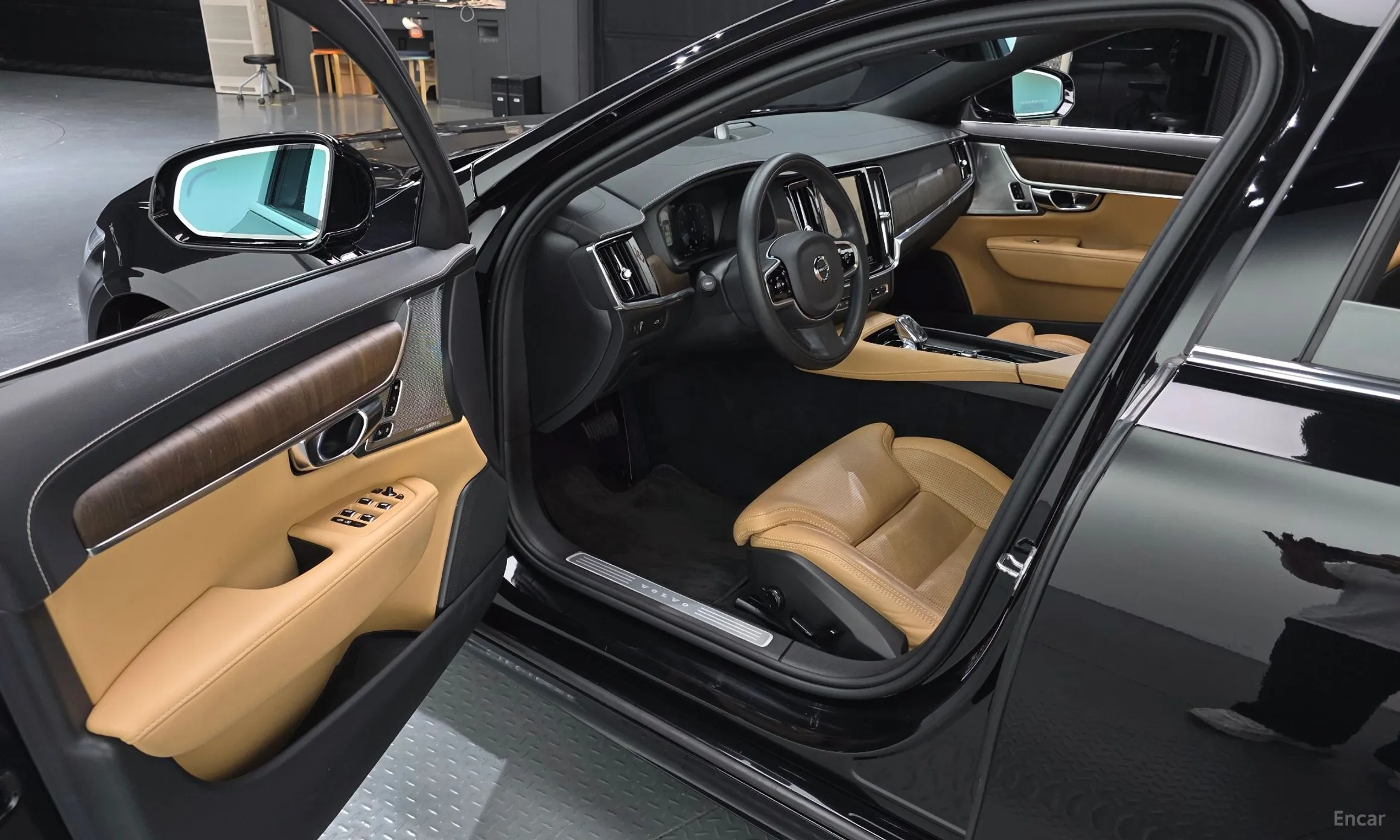 Volvo S90 превью 10