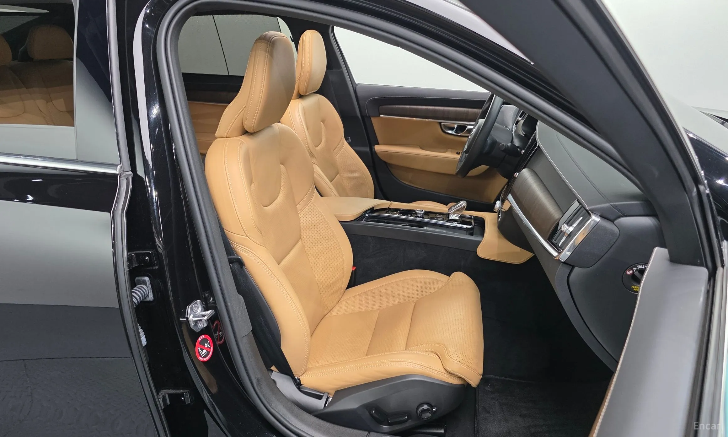 Volvo S90 превью 11