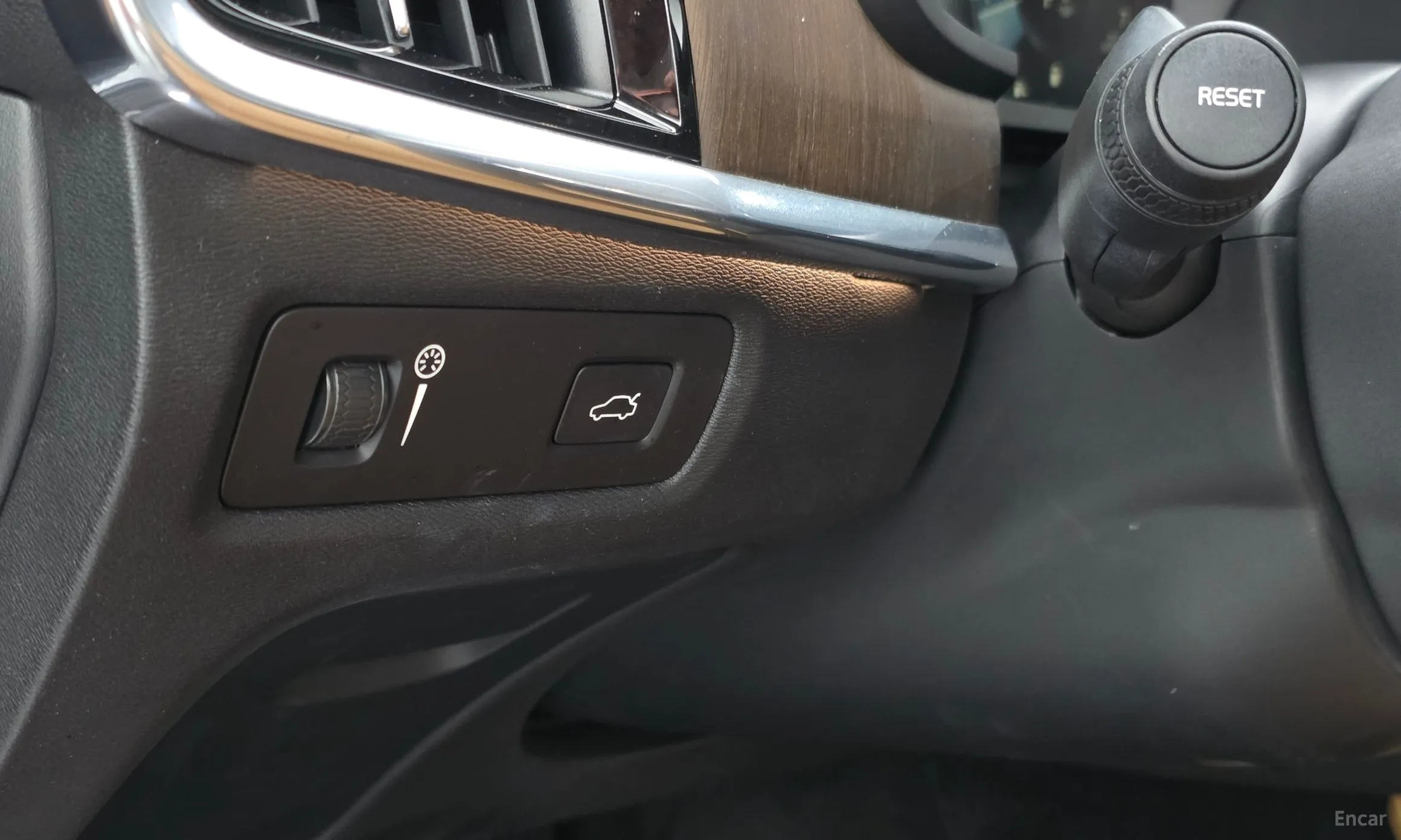 Volvo S90 превью 15