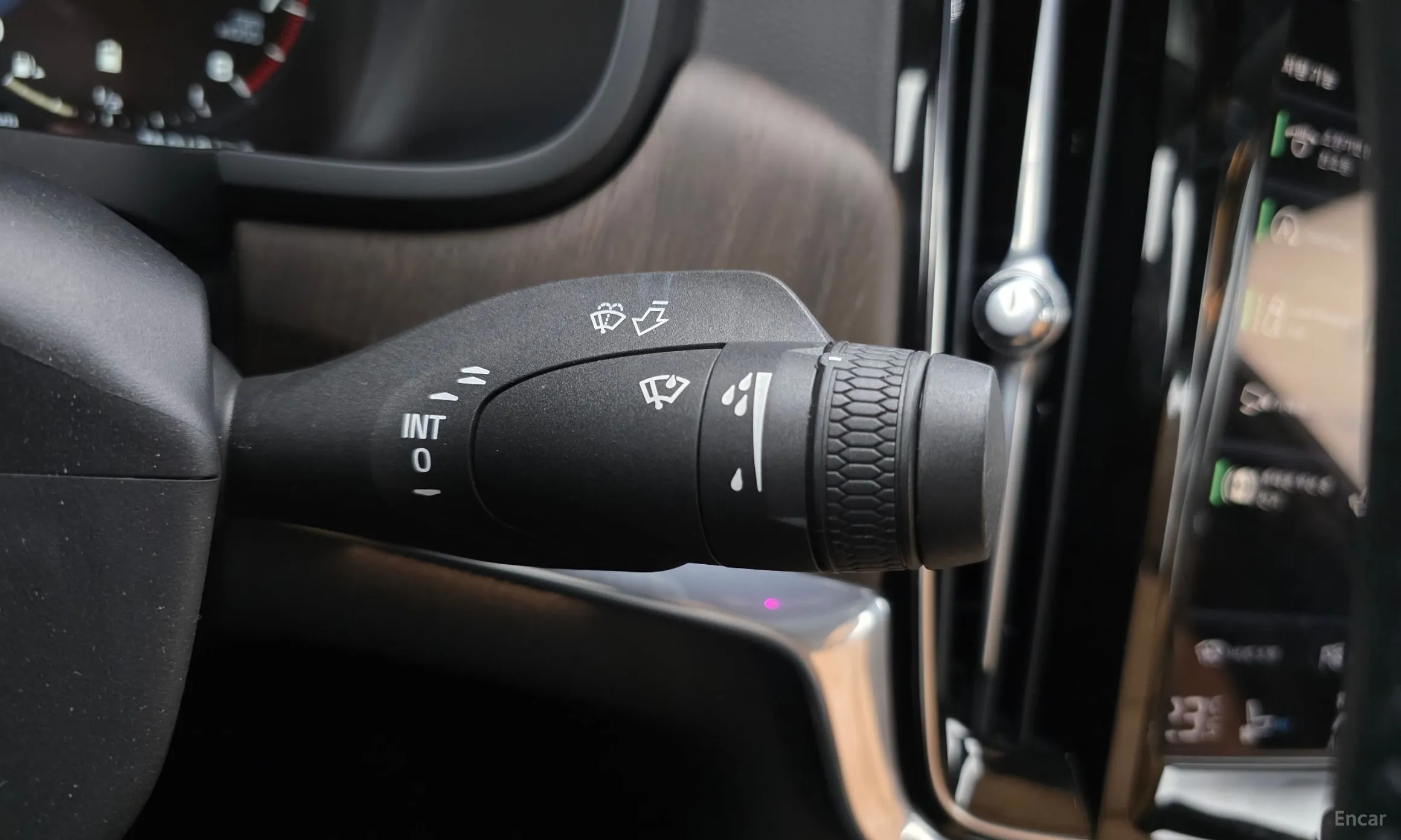 Volvo S90 превью 18
