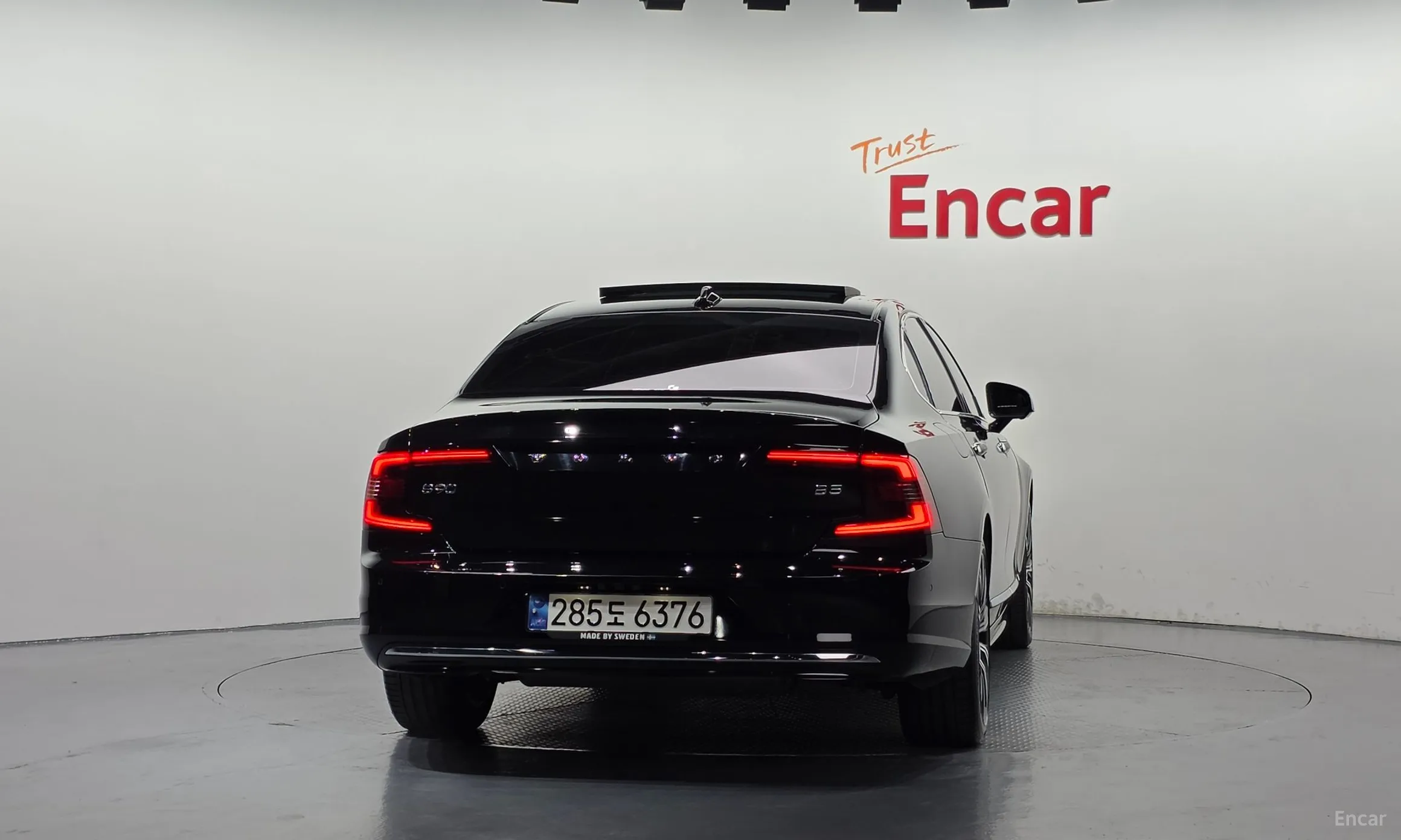 Volvo S90 превью 4