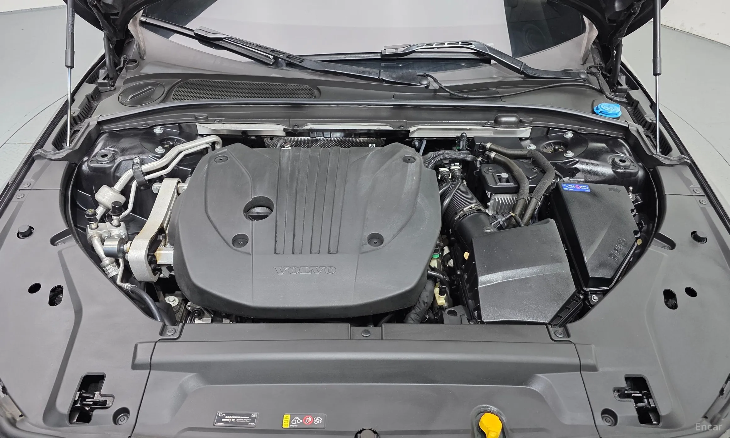 Volvo S90 превью 6