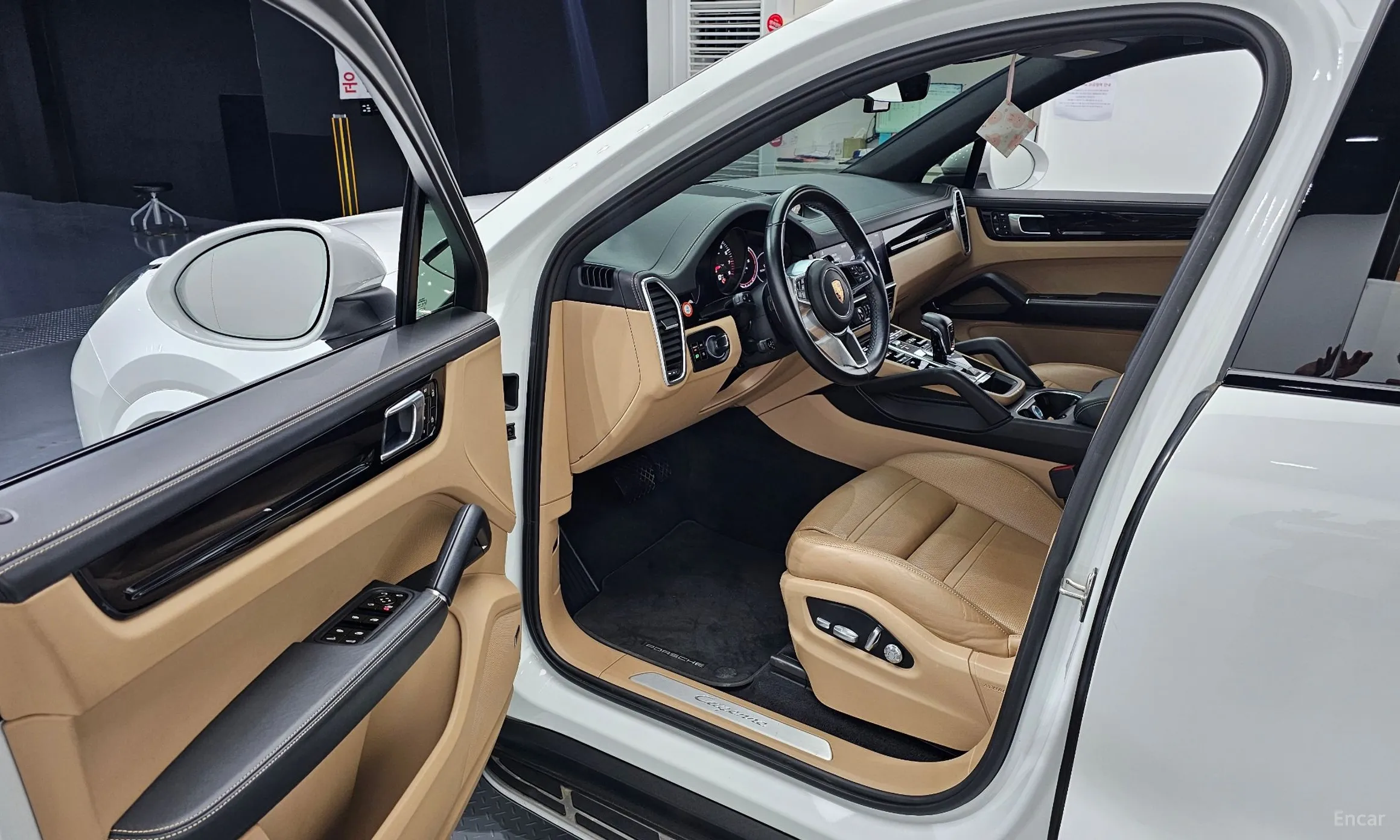 Porsche Cayenne (PO536) превью 10