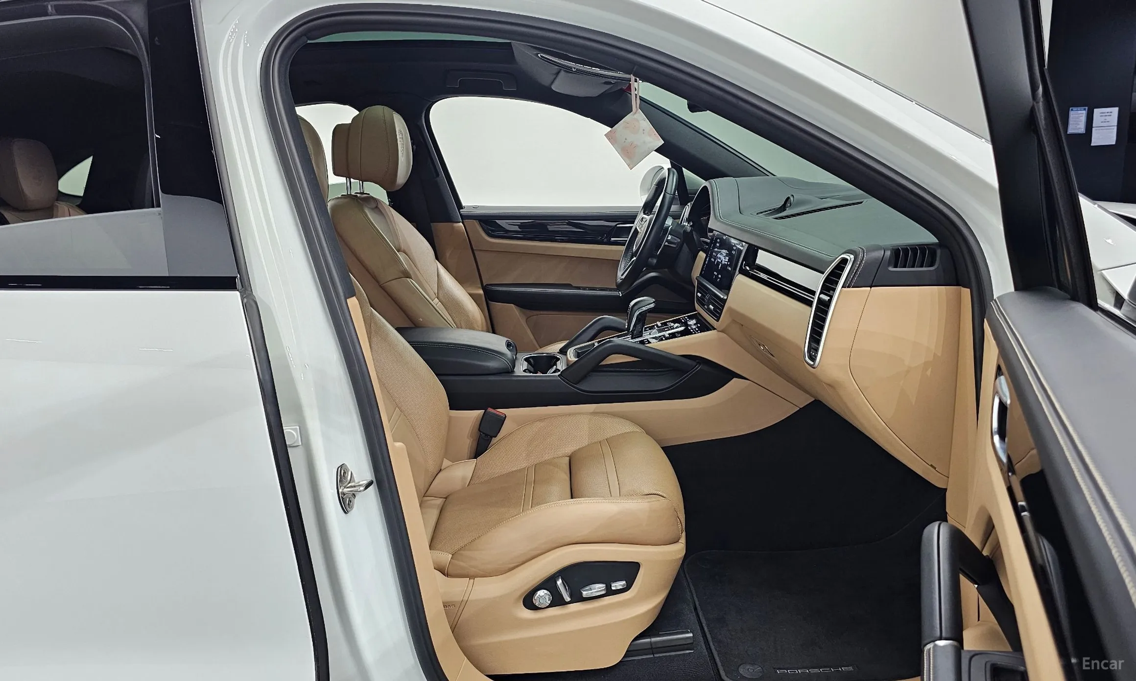 Porsche Cayenne (PO536) превью 11