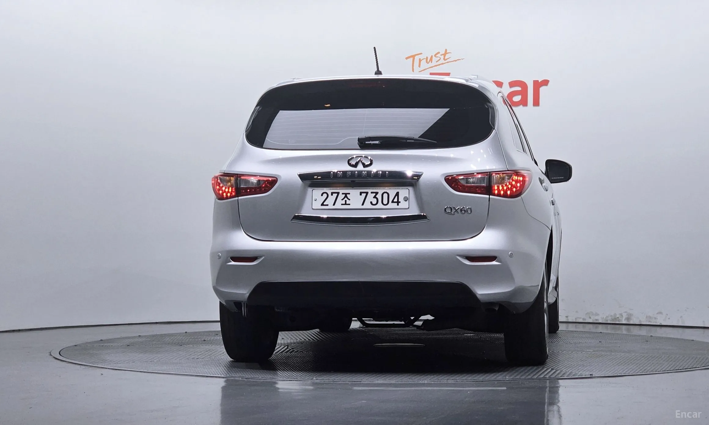 Infiniti QX60 превью 4