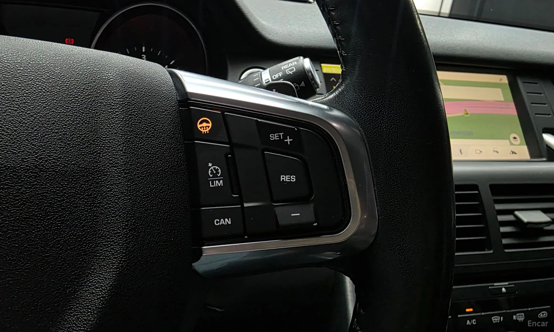 Land Rover Discovery Sports превью 16