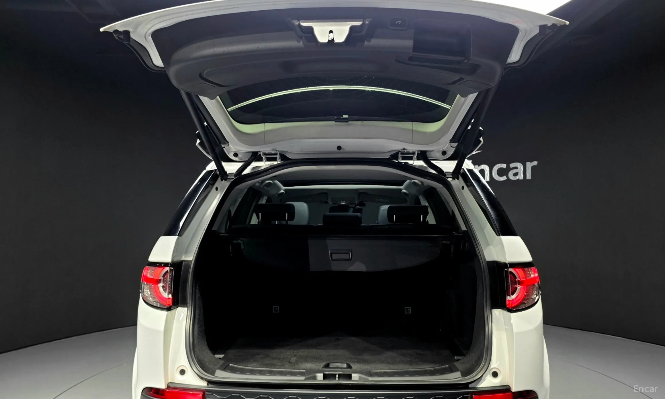 Land Rover Discovery Sports превью 19