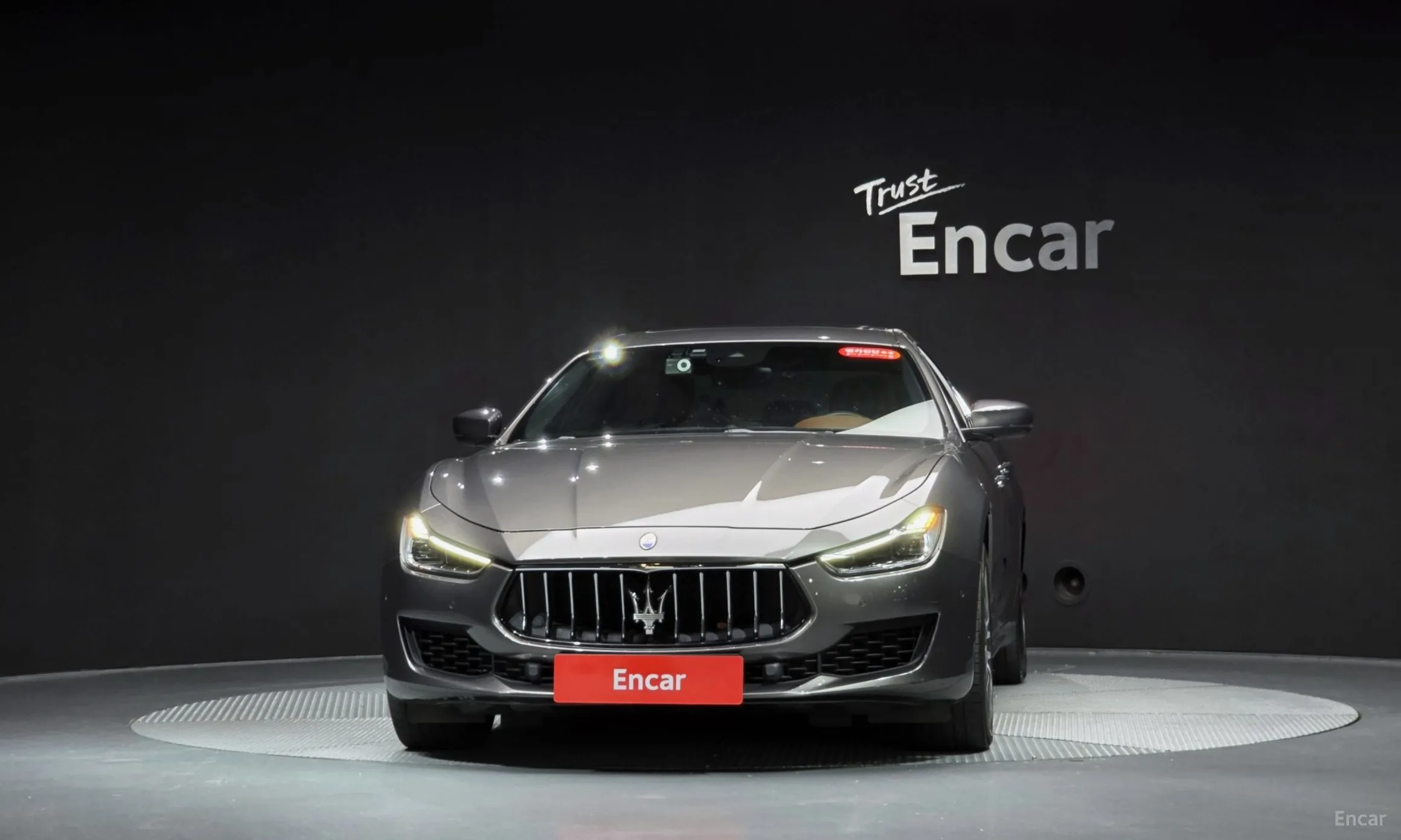 Maserati Ghibli превью 3