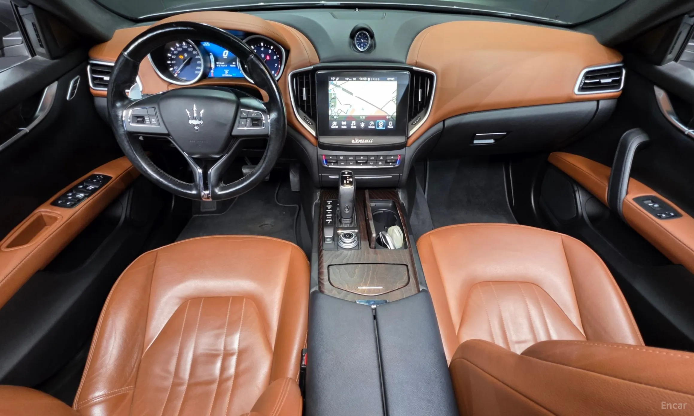 Maserati Ghibli превью 7