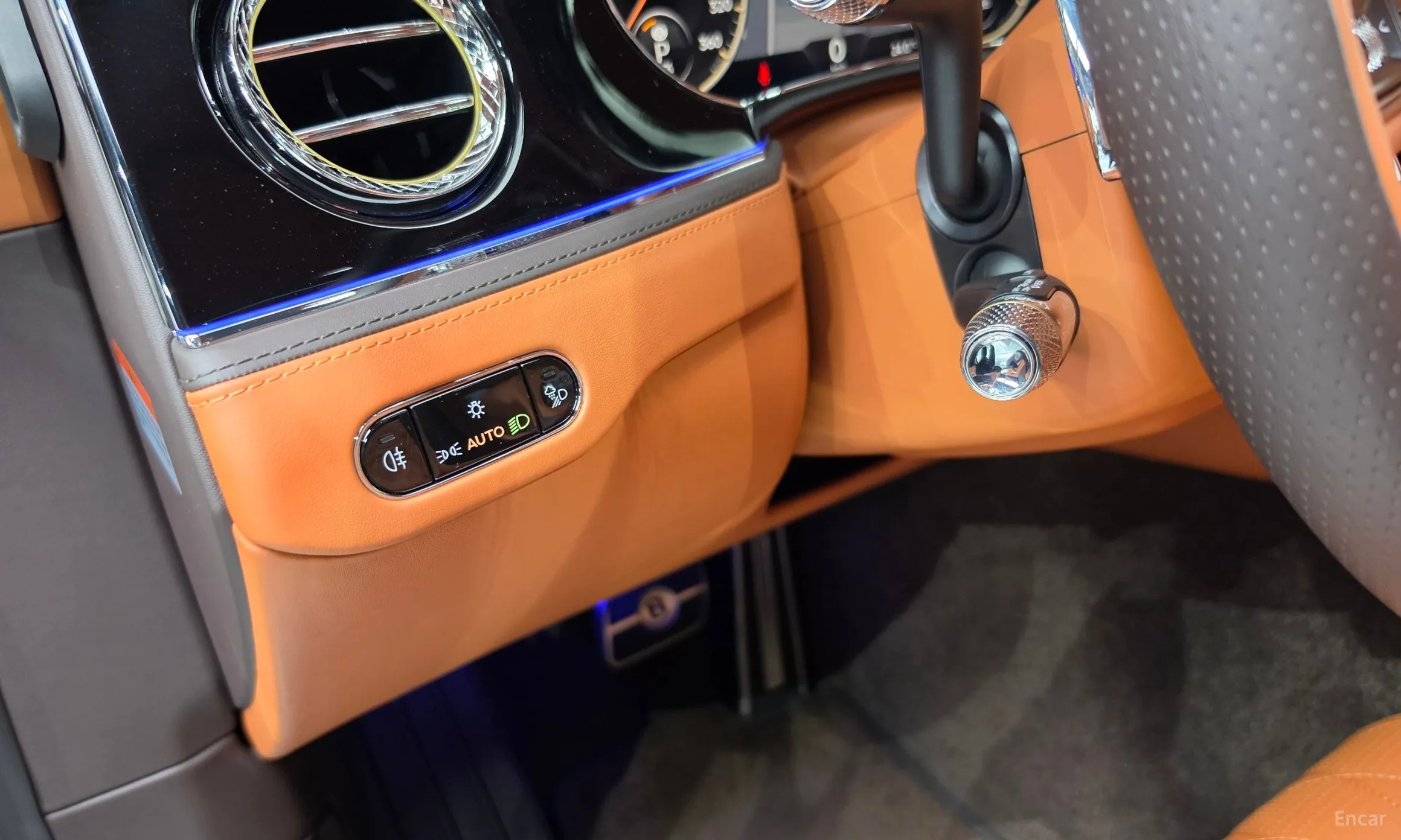 Bentley Flying Spur 3rd Generation превью 14