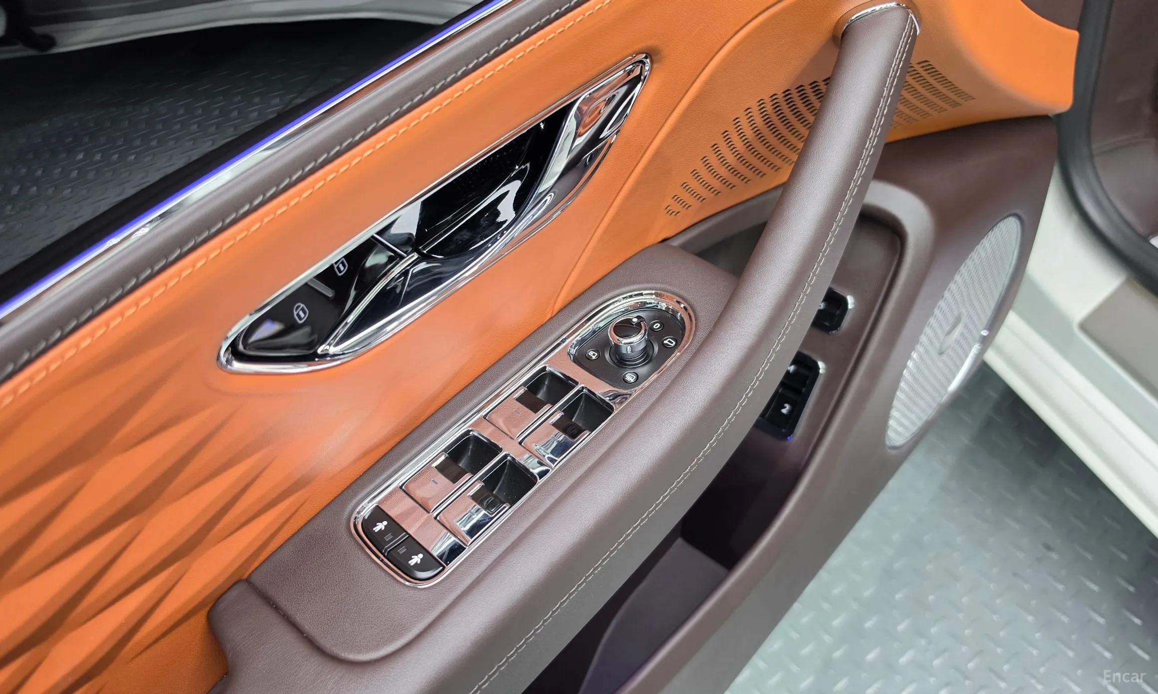 Bentley Flying Spur 3rd Generation превью 15