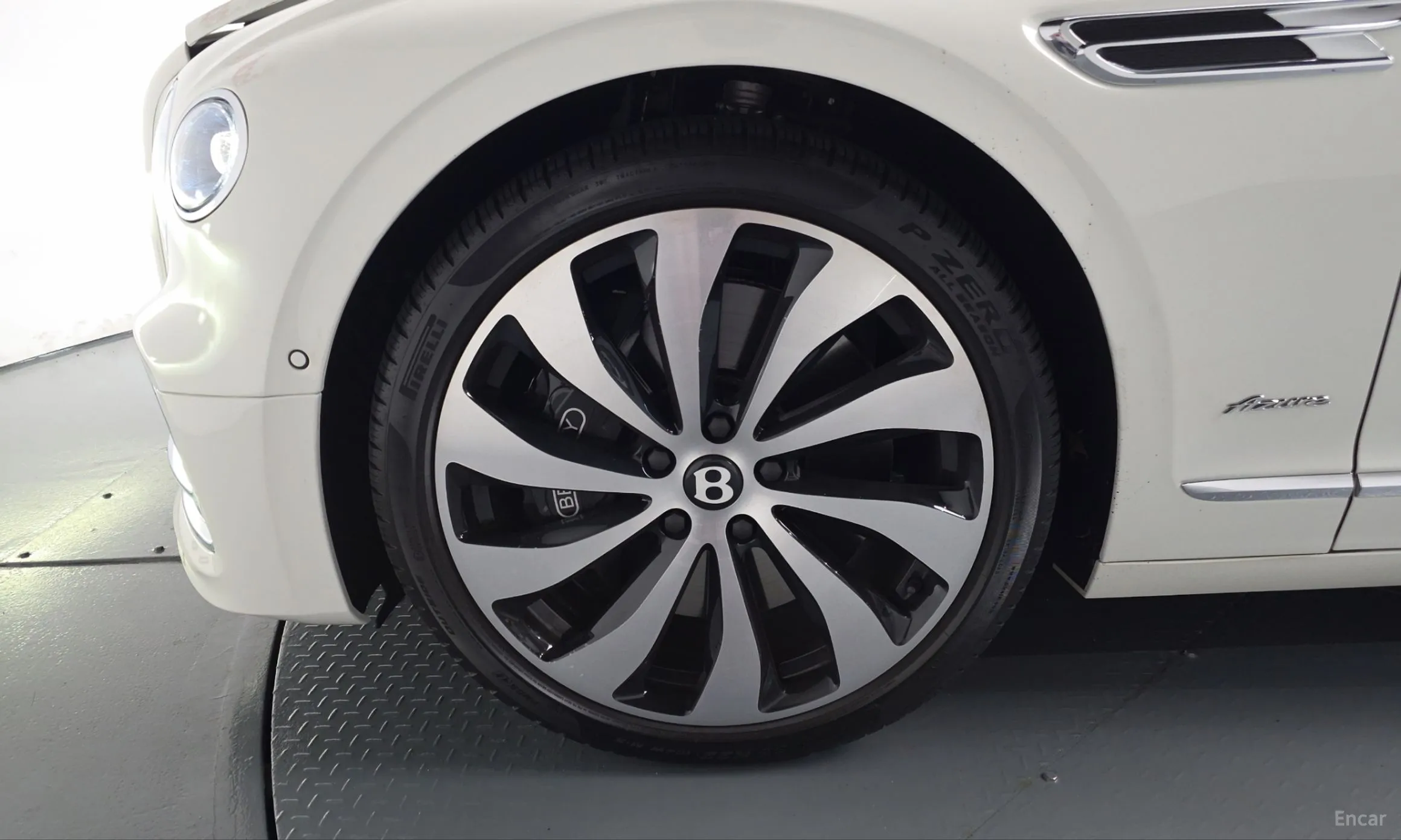 Bentley Flying Spur 3rd Generation превью 5