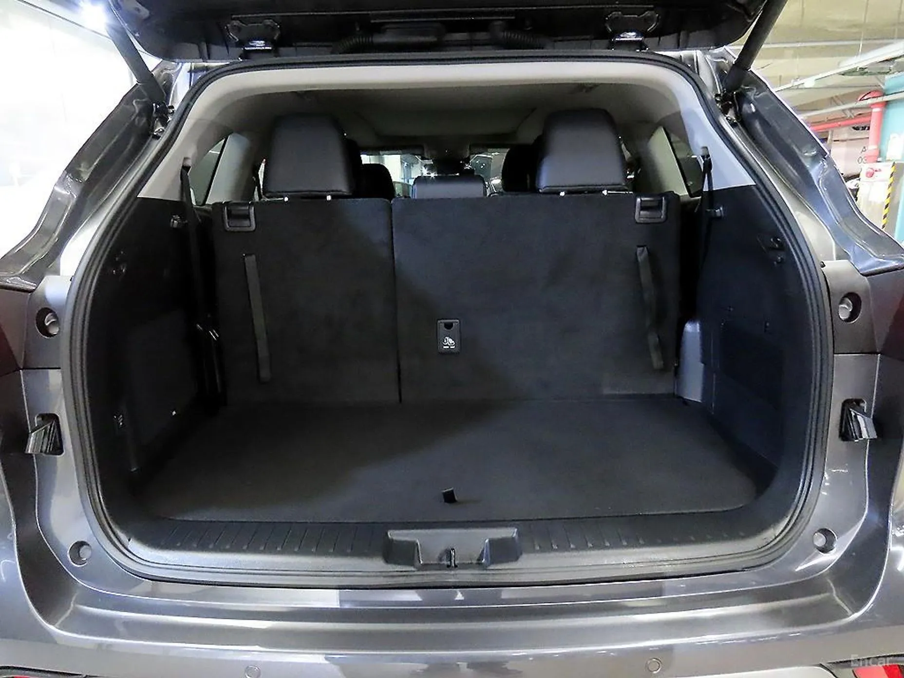 Toyota Highlander 4th generation превью 16