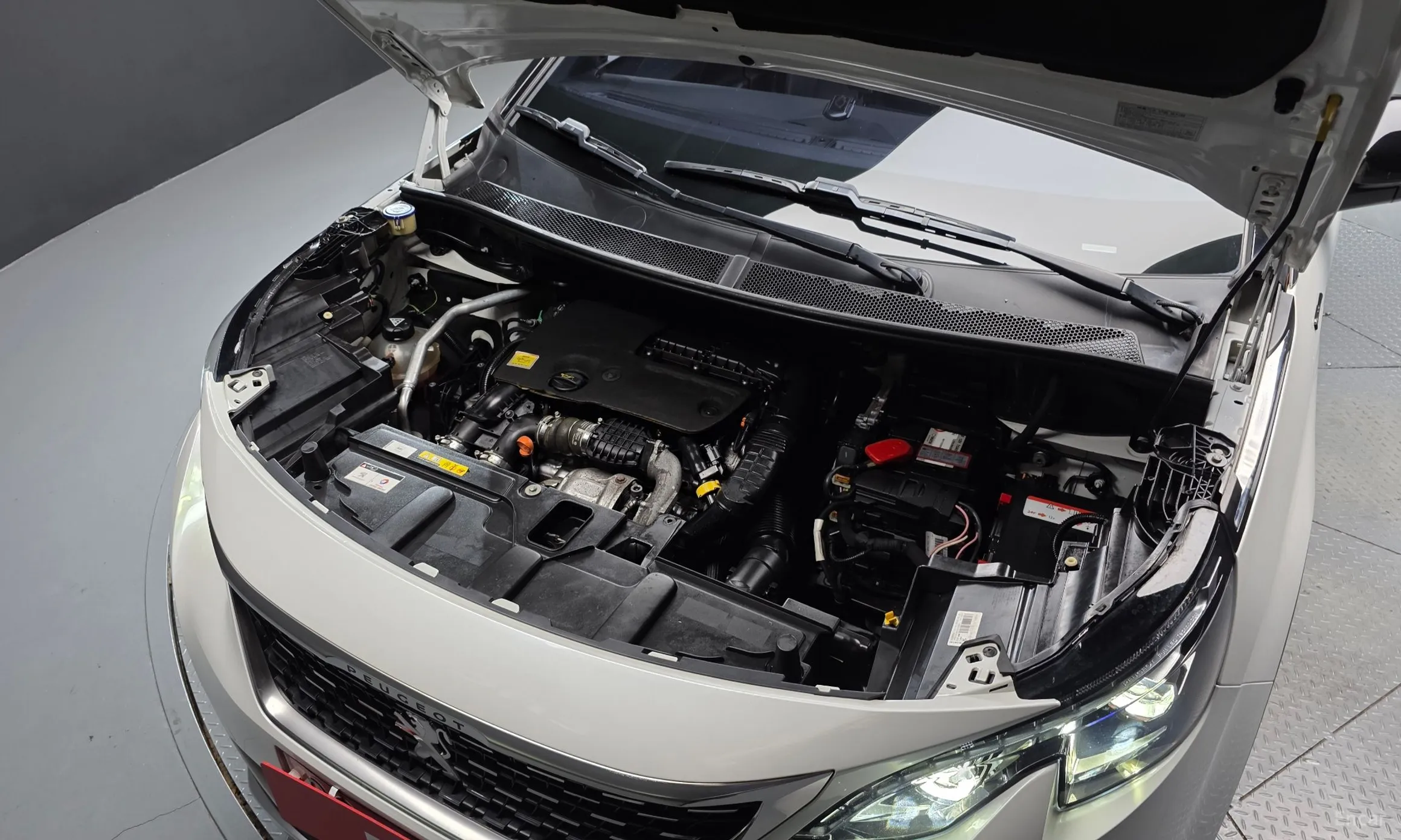 Peugeot 5008 2nd generation превью 6