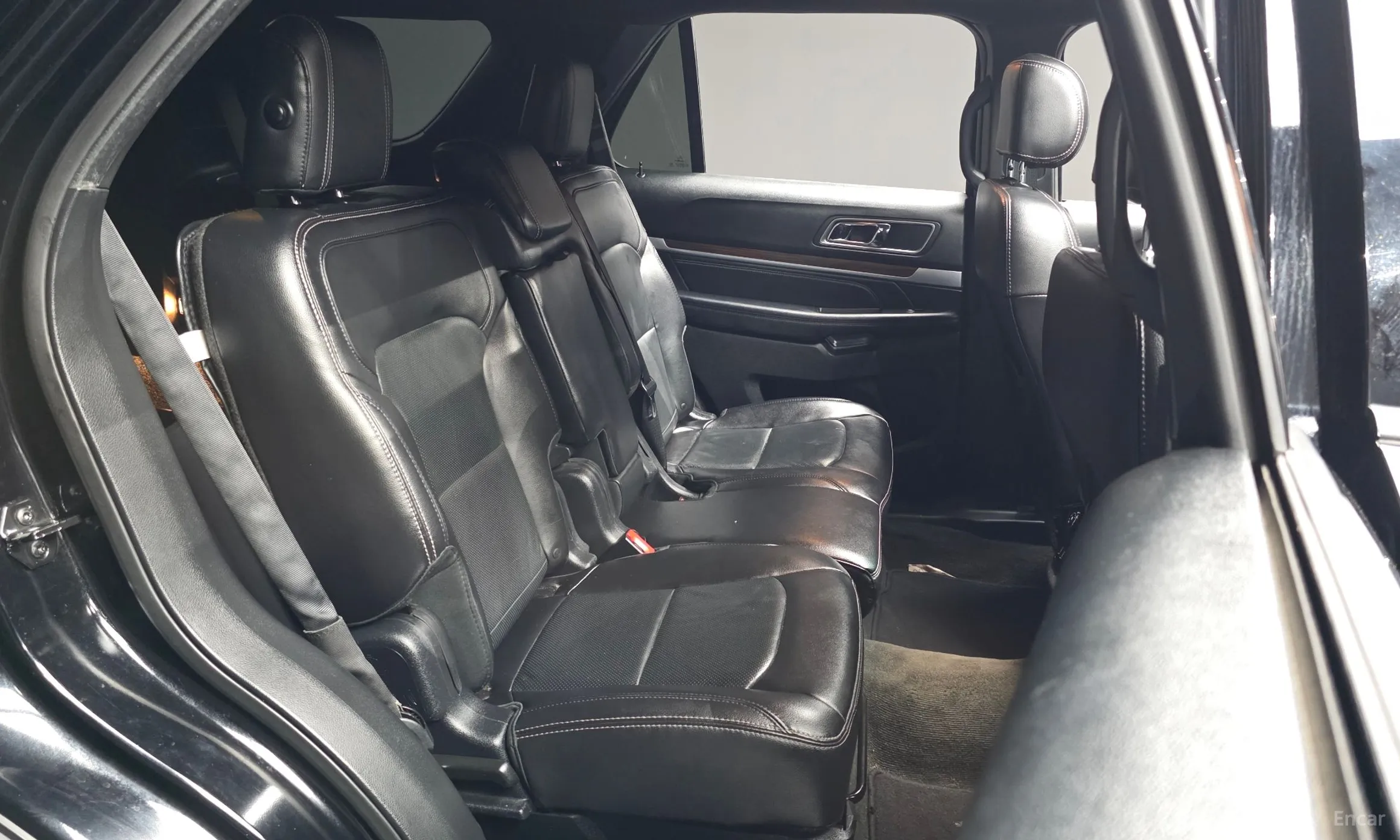 Ford Explorer превью 12