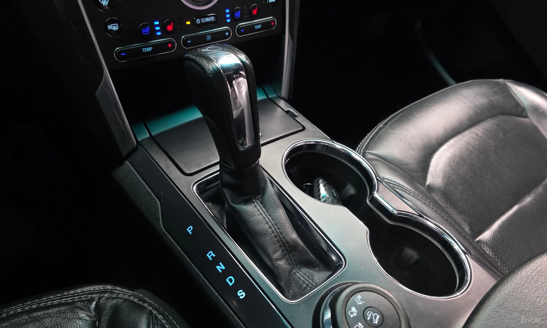 Ford Explorer превью 9