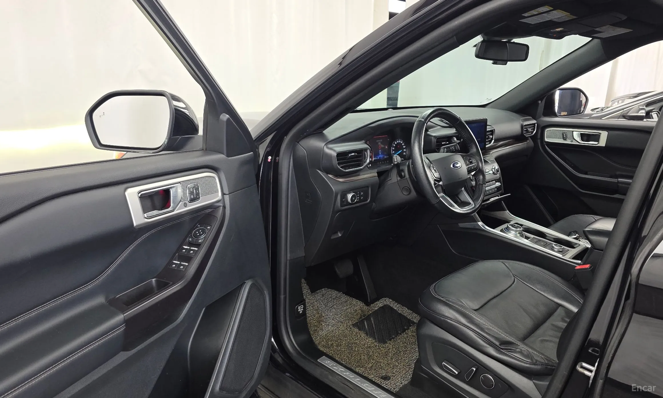 Ford Explorer 6th Generation превью 10