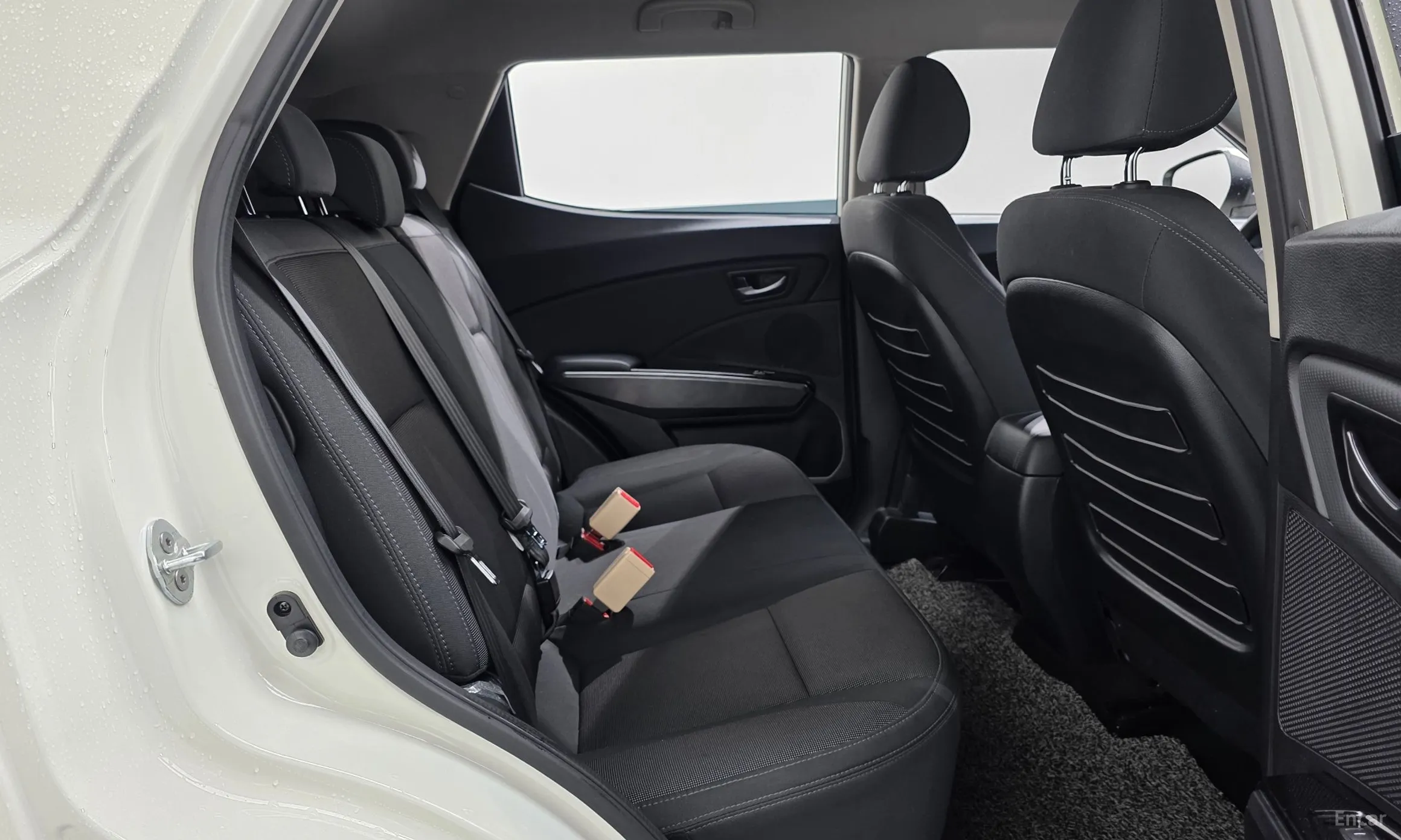 KG Mobility (SsangYong) Berry New Tivoli превью 11