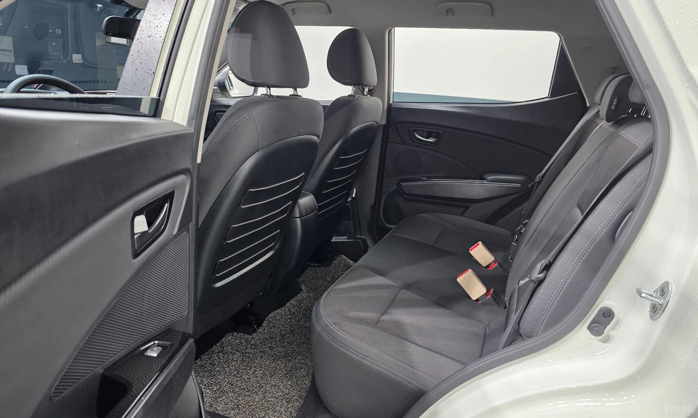 KG Mobility (SsangYong) Berry New Tivoli превью 12