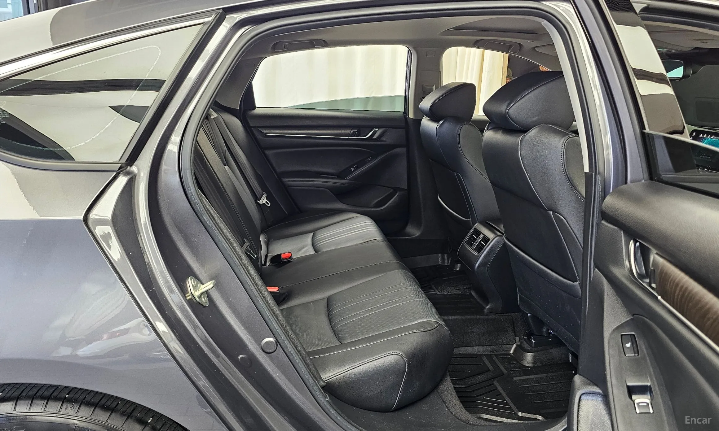 Honda Accord 10th Generation превью 11