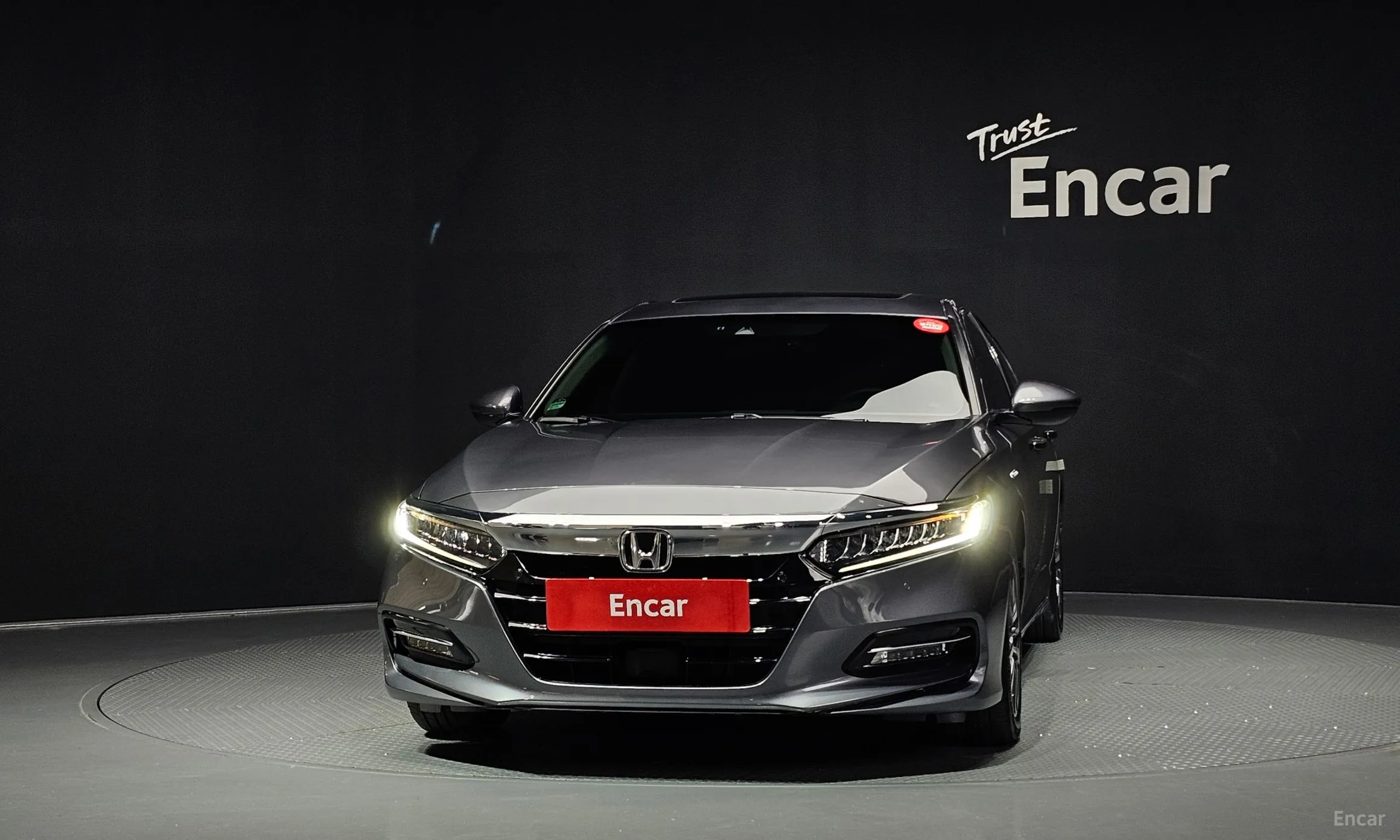 Honda Accord 10th Generation превью 3