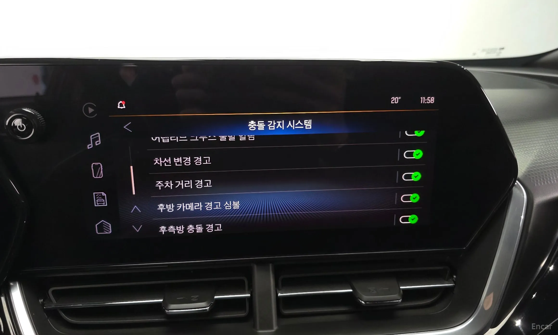 Chevrolet (GM Daewoo) Trax Crossover превью 19
