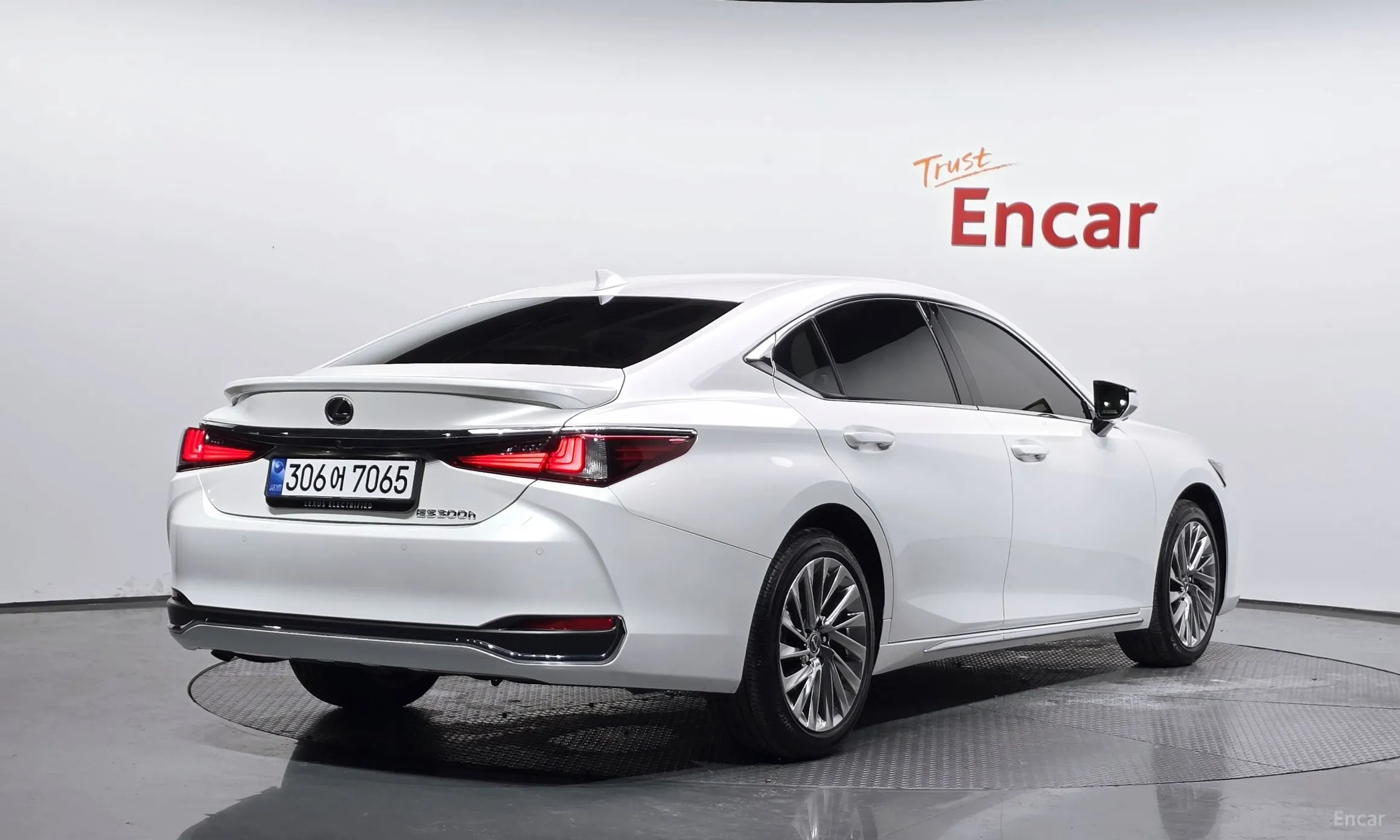 Lexus ES300h 7th Generation превью 2