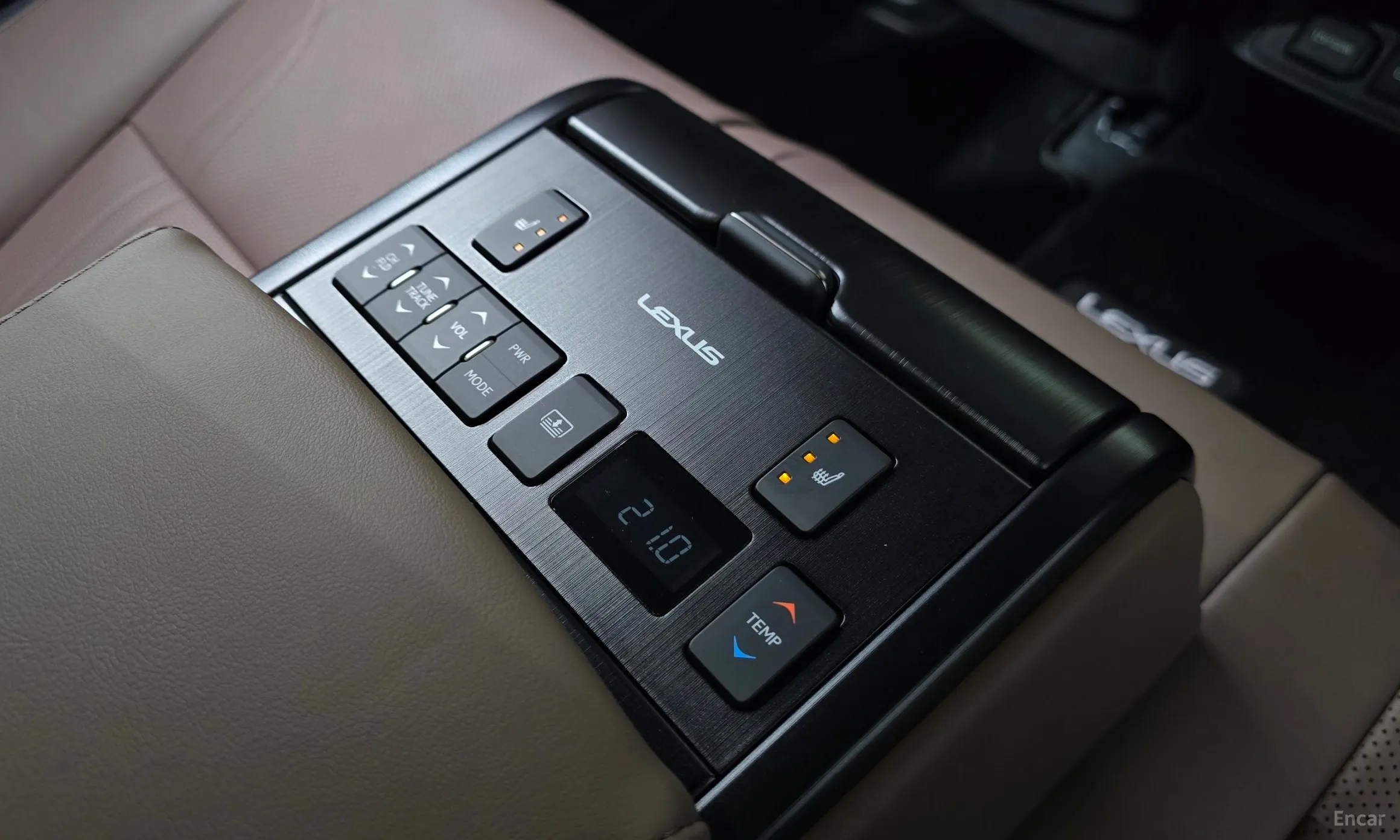 Lexus ES300h 7th Generation превью 18